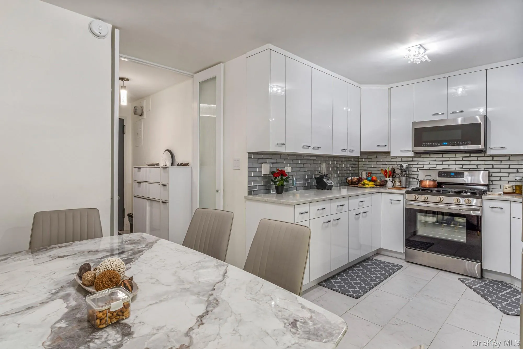 2 Bay Club Drive, New York, NY, 1 Bedroom Bedrooms, 6 Rooms Rooms,2 BathroomsBathrooms,Residential Sale,For Rent,Bay Club,0,989614 2 Bay Club Drive, New York, NY, 1 Bedroom Bedrooms, 6 Rooms Rooms,2 BathroomsBathrooms,Residential Sale,For Rent,Bay Club,0,989614