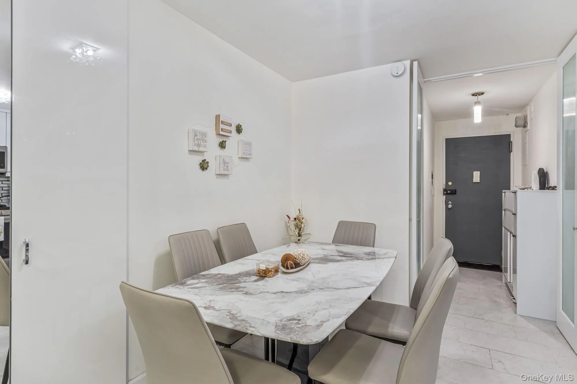 2 Bay Club Drive, New York, NY, 1 Bedroom Bedrooms, 6 Rooms Rooms,2 BathroomsBathrooms,Residential Sale,For Rent,Bay Club,0,989614 2 Bay Club Drive, New York, NY, 1 Bedroom Bedrooms, 6 Rooms Rooms,2 BathroomsBathrooms,Residential Sale,For Rent,Bay Club,0,989614