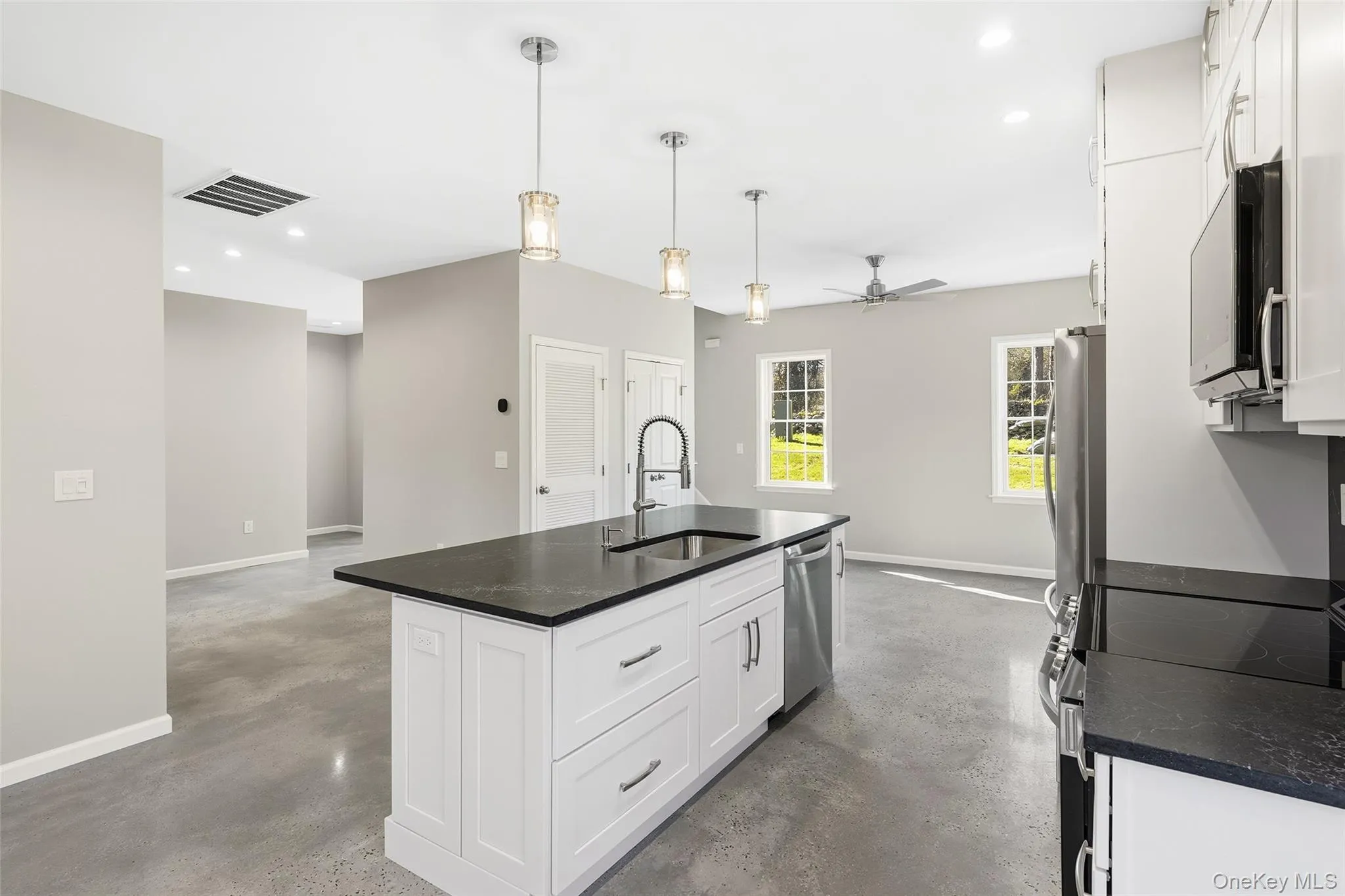 40 Cushman Road, Patterson, NY, 4 Bedrooms Bedrooms, 8 Rooms Rooms,2 BathroomsBathrooms,Residential,For Rent,Cushman,0,989627 40 Cushman Road, Patterson, NY, 4 Bedrooms Bedrooms, 8 Rooms Rooms,2 BathroomsBathrooms,Residential,For Rent,Cushman,0,989627
