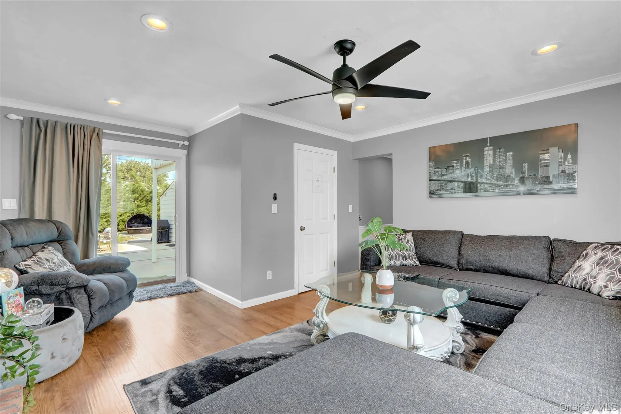 290 Eastwood, Babylon, NY, 4 Bedrooms Bedrooms, 12 Rooms Rooms,2 BathroomsBathrooms,Residential Lease,For Rent,Eastwood,0,989630 290 Eastwood, Babylon, NY, 4 Bedrooms Bedrooms, 12 Rooms Rooms,2 BathroomsBathrooms,Residential Lease,For Rent,Eastwood,0,989630