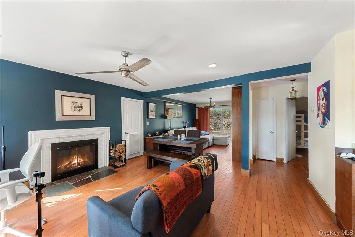 10 Taft Lane, Greenburgh, NY, 3 Bedrooms Bedrooms, 5 Rooms Rooms,2 BathroomsBathrooms,Residential Lease,For Rent,Taft,0,989631 10 Taft Lane, Greenburgh, NY, 3 Bedrooms Bedrooms, 5 Rooms Rooms,2 BathroomsBathrooms,Residential Lease,For Rent,Taft,0,989631