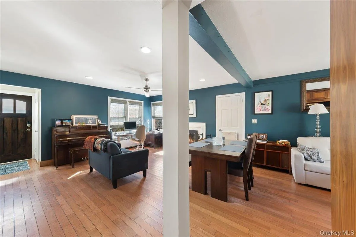 10 Taft Lane, Greenburgh, NY, 3 Bedrooms Bedrooms, 5 Rooms Rooms,2 BathroomsBathrooms,Residential Lease,For Rent,Taft,0,989631 10 Taft Lane, Greenburgh, NY, 3 Bedrooms Bedrooms, 5 Rooms Rooms,2 BathroomsBathrooms,Residential Lease,For Rent,Taft,0,989631