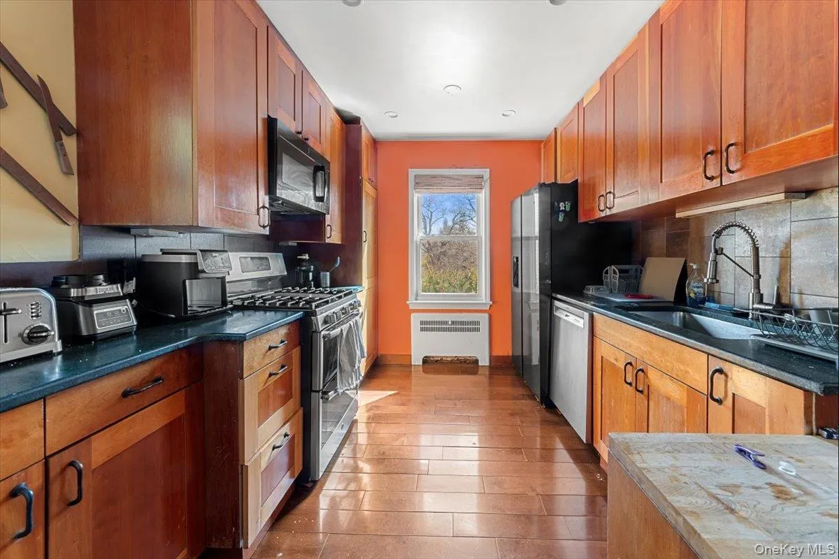 10 Taft Lane, Greenburgh, NY, 3 Bedrooms Bedrooms, 5 Rooms Rooms,2 BathroomsBathrooms,Residential Lease,For Rent,Taft,0,989631 10 Taft Lane, Greenburgh, NY, 3 Bedrooms Bedrooms, 5 Rooms Rooms,2 BathroomsBathrooms,Residential Lease,For Rent,Taft,0,989631