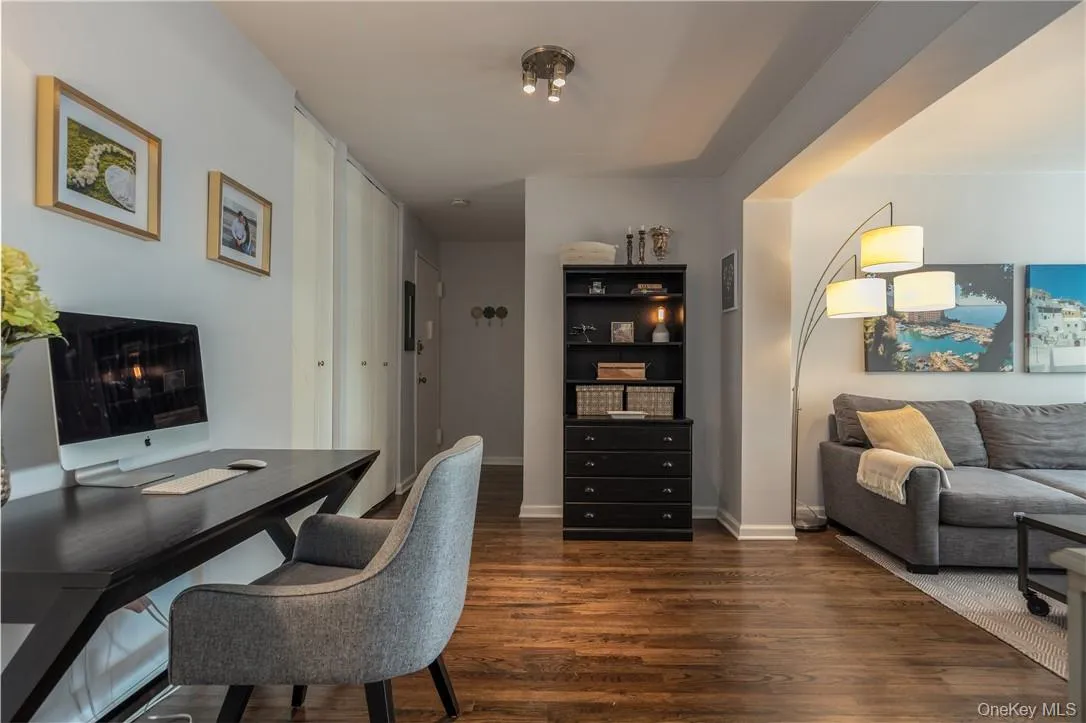 21 Fairview Avenue, Eastchester, NY, 2 Bedrooms Bedrooms, 5 Rooms Rooms,2 BathroomsBathrooms,Residential Lease,For Rent,Fairview,0,989640 21 Fairview Avenue, Eastchester, NY, 2 Bedrooms Bedrooms, 5 Rooms Rooms,2 BathroomsBathrooms,Residential Lease,For Rent,Fairview,0,989640