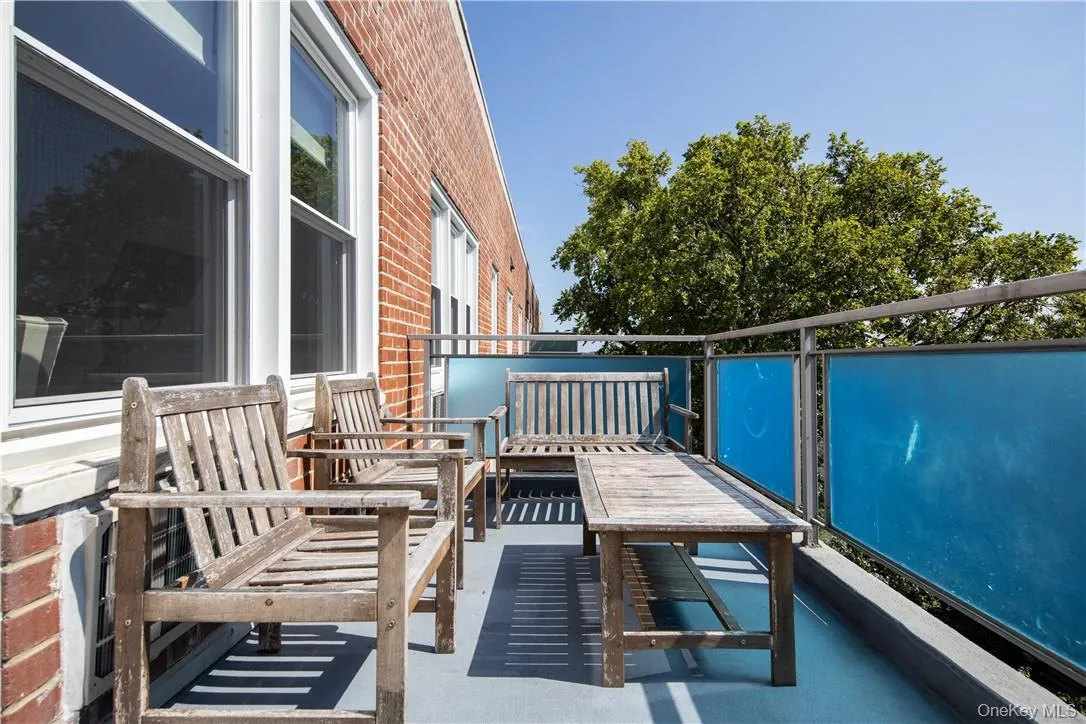 21 Fairview Avenue, Eastchester, NY, 2 Bedrooms Bedrooms, 5 Rooms Rooms,2 BathroomsBathrooms,Residential Lease,For Rent,Fairview,0,989640 21 Fairview Avenue, Eastchester, NY, 2 Bedrooms Bedrooms, 5 Rooms Rooms,2 BathroomsBathrooms,Residential Lease,For Rent,Fairview,0,989640