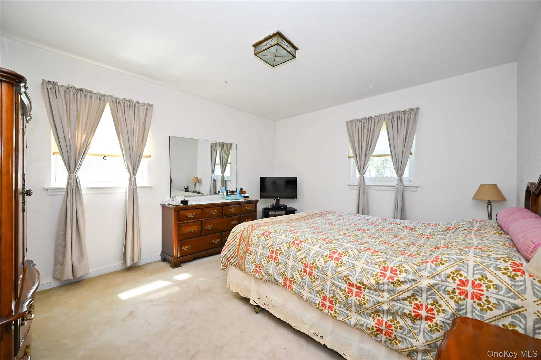 75-64 180th Street, New York, NY, 4 Bedrooms Bedrooms, 12 Rooms Rooms,3 BathroomsBathrooms,Residential,For Rent,180th,0,989653 75-64 180th Street, New York, NY, 4 Bedrooms Bedrooms, 12 Rooms Rooms,3 BathroomsBathrooms,Residential,For Rent,180th,0,989653