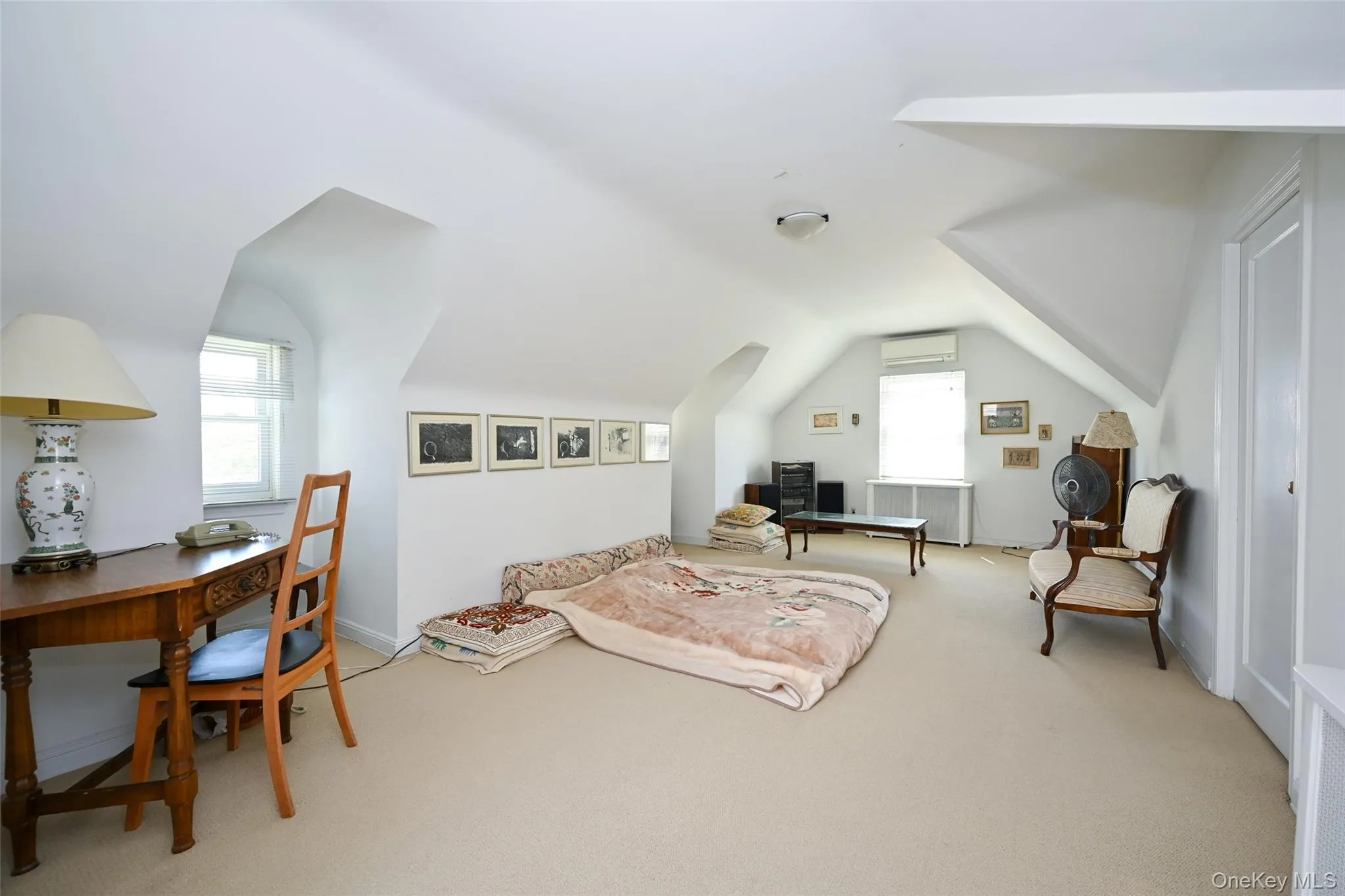 75-64 180th Street, New York, NY, 4 Bedrooms Bedrooms, 12 Rooms Rooms,3 BathroomsBathrooms,Residential,For Rent,180th,0,989653 75-64 180th Street, New York, NY, 4 Bedrooms Bedrooms, 12 Rooms Rooms,3 BathroomsBathrooms,Residential,For Rent,180th,0,989653
