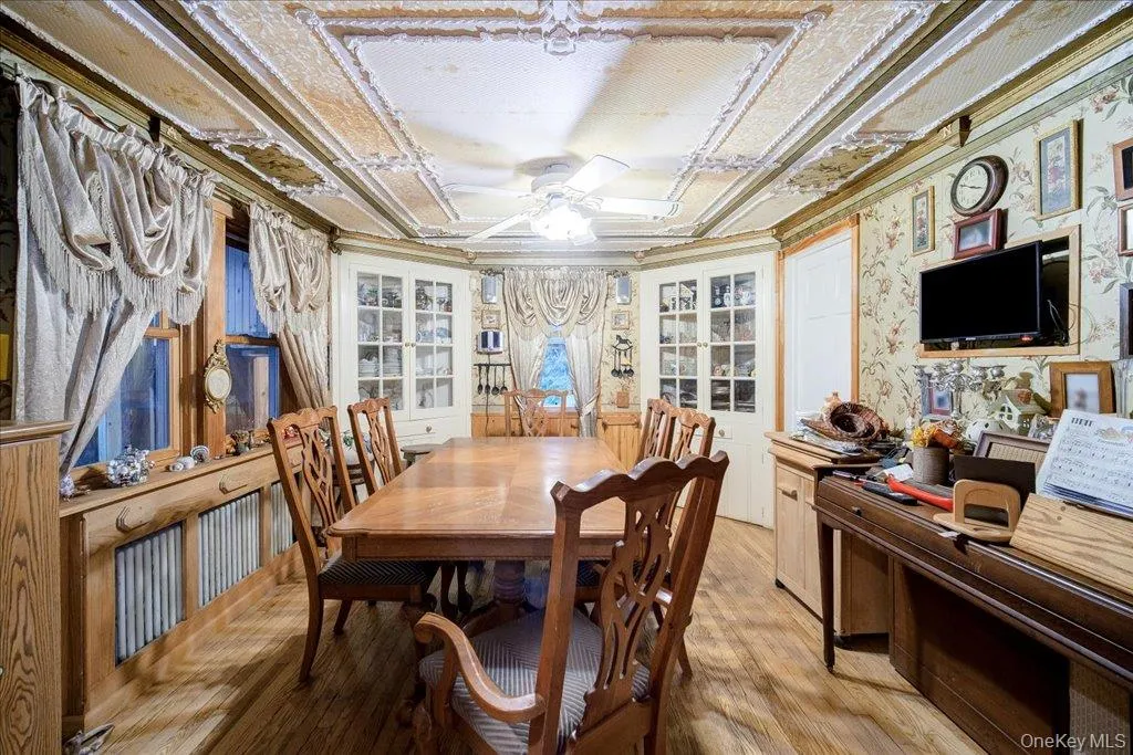2 Couzines Road, Fallsburg, NY, 4 Bedrooms Bedrooms, 10 Rooms Rooms,4 BathroomsBathrooms,Residential Sale,For Rent,Couzines,0,989665 2 Couzines Road, Fallsburg, NY, 4 Bedrooms Bedrooms, 10 Rooms Rooms,4 BathroomsBathrooms,Residential Sale,For Rent,Couzines,0,989665