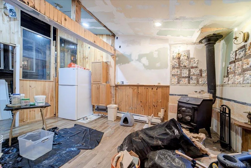 2 Couzines Road, Fallsburg, NY, 4 Bedrooms Bedrooms, 10 Rooms Rooms,4 BathroomsBathrooms,Residential Sale,For Rent,Couzines,0,989665 2 Couzines Road, Fallsburg, NY, 4 Bedrooms Bedrooms, 10 Rooms Rooms,4 BathroomsBathrooms,Residential Sale,For Rent,Couzines,0,989665