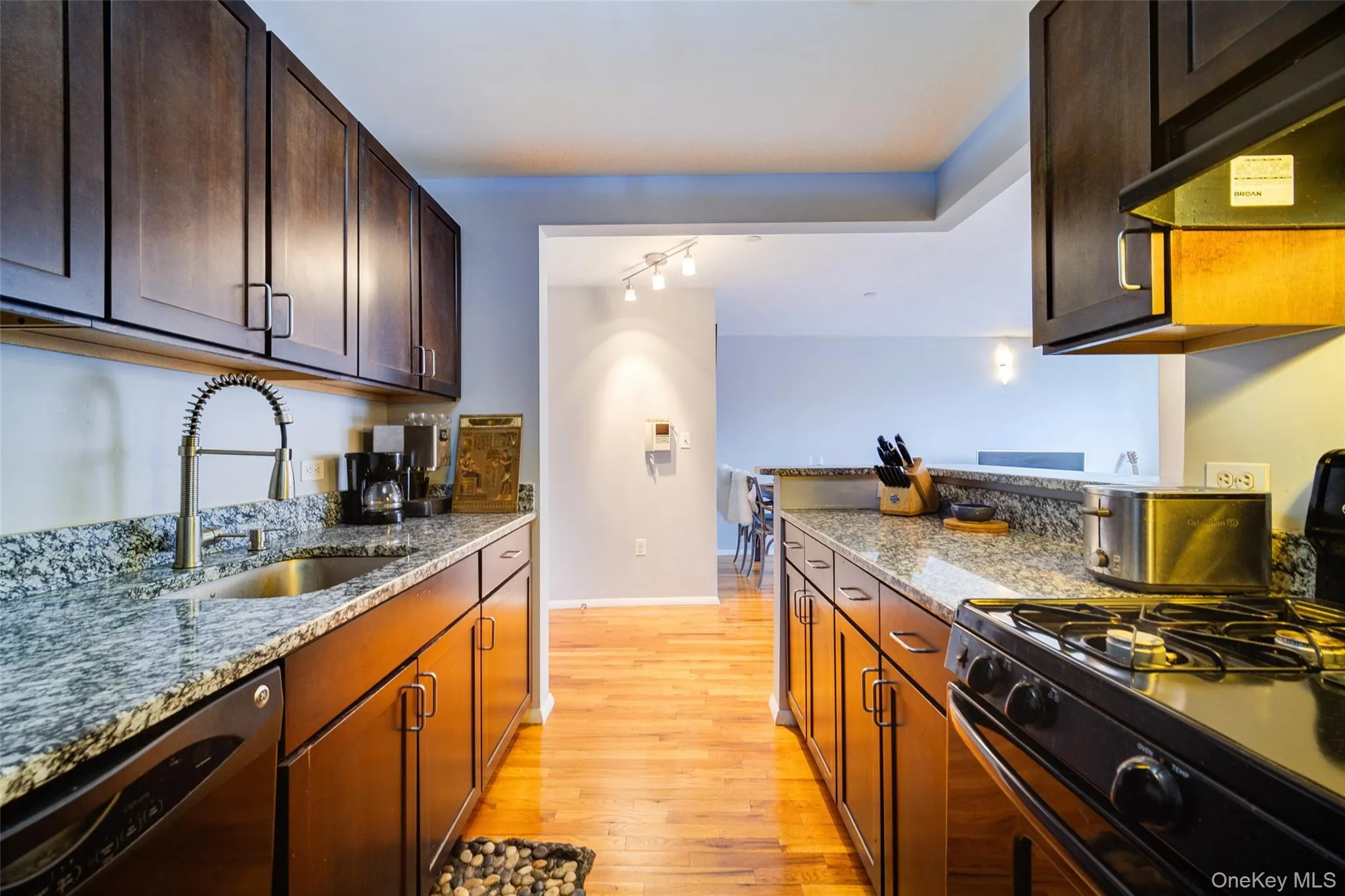150 Featherbed Lane, New York, NY, 1 Bedroom Bedrooms, 3 Rooms Rooms,1 BathroomBathrooms,Residential Sale,For Rent,Featherbed,0,989691 150 Featherbed Lane, New York, NY, 1 Bedroom Bedrooms, 3 Rooms Rooms,1 BathroomBathrooms,Residential Sale,For Rent,Featherbed,0,989691