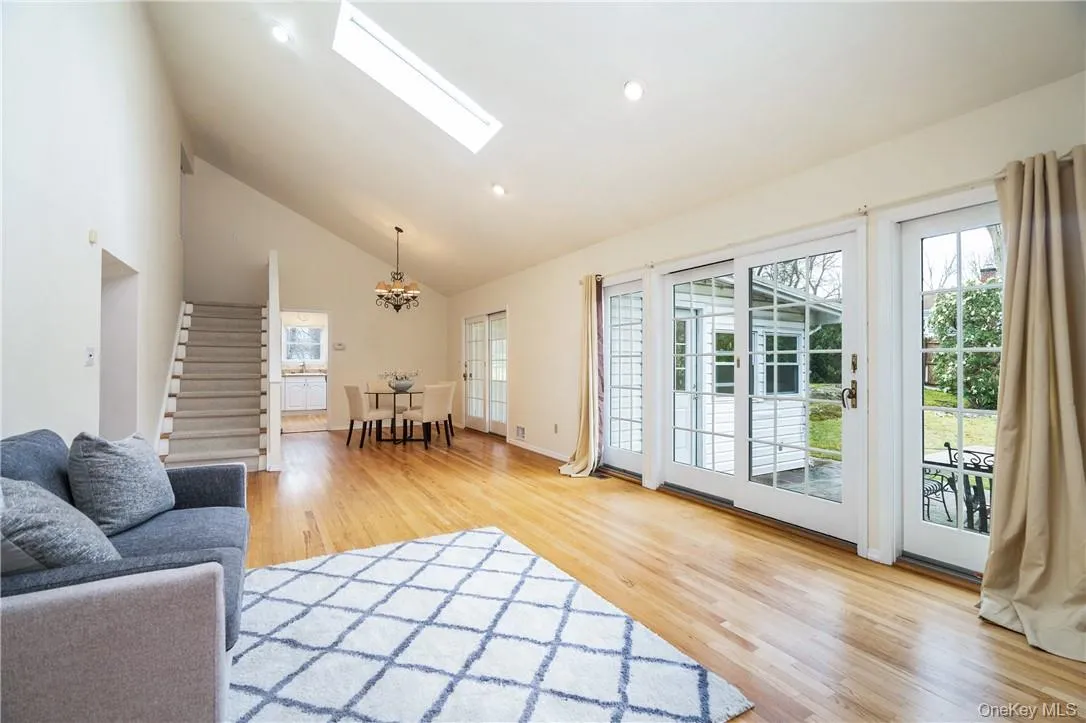 Open layout with vaulted ceilings Open layout with vaulted ceilings