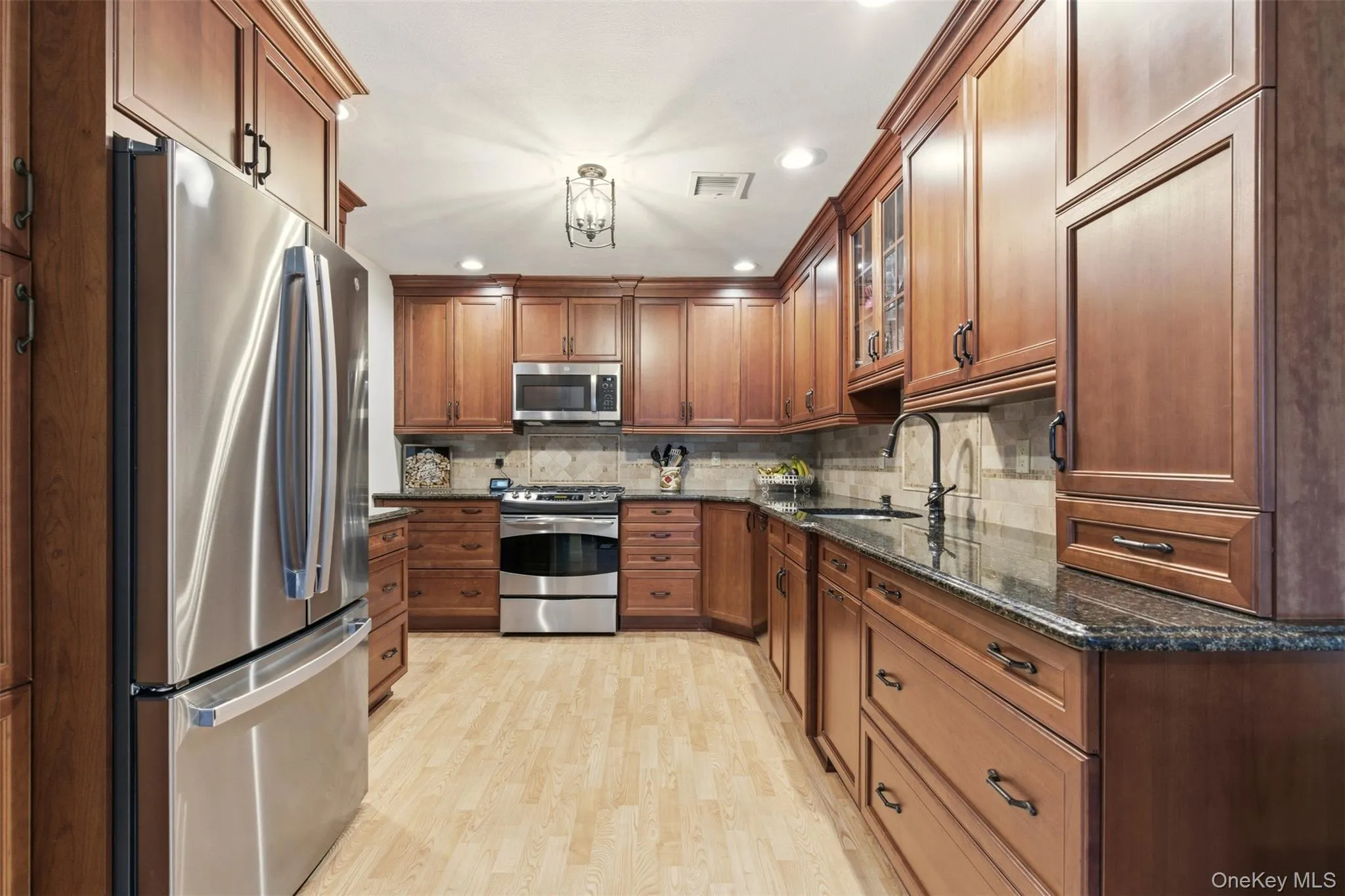 11 Indian Trace, Smithtown, NY, 3 Bedrooms Bedrooms, 6 Rooms Rooms,2 BathroomsBathrooms,Residential Lease,For Rent,Indian,0,989705 11 Indian Trace, Smithtown, NY, 3 Bedrooms Bedrooms, 6 Rooms Rooms,2 BathroomsBathrooms,Residential Lease,For Rent,Indian,0,989705
