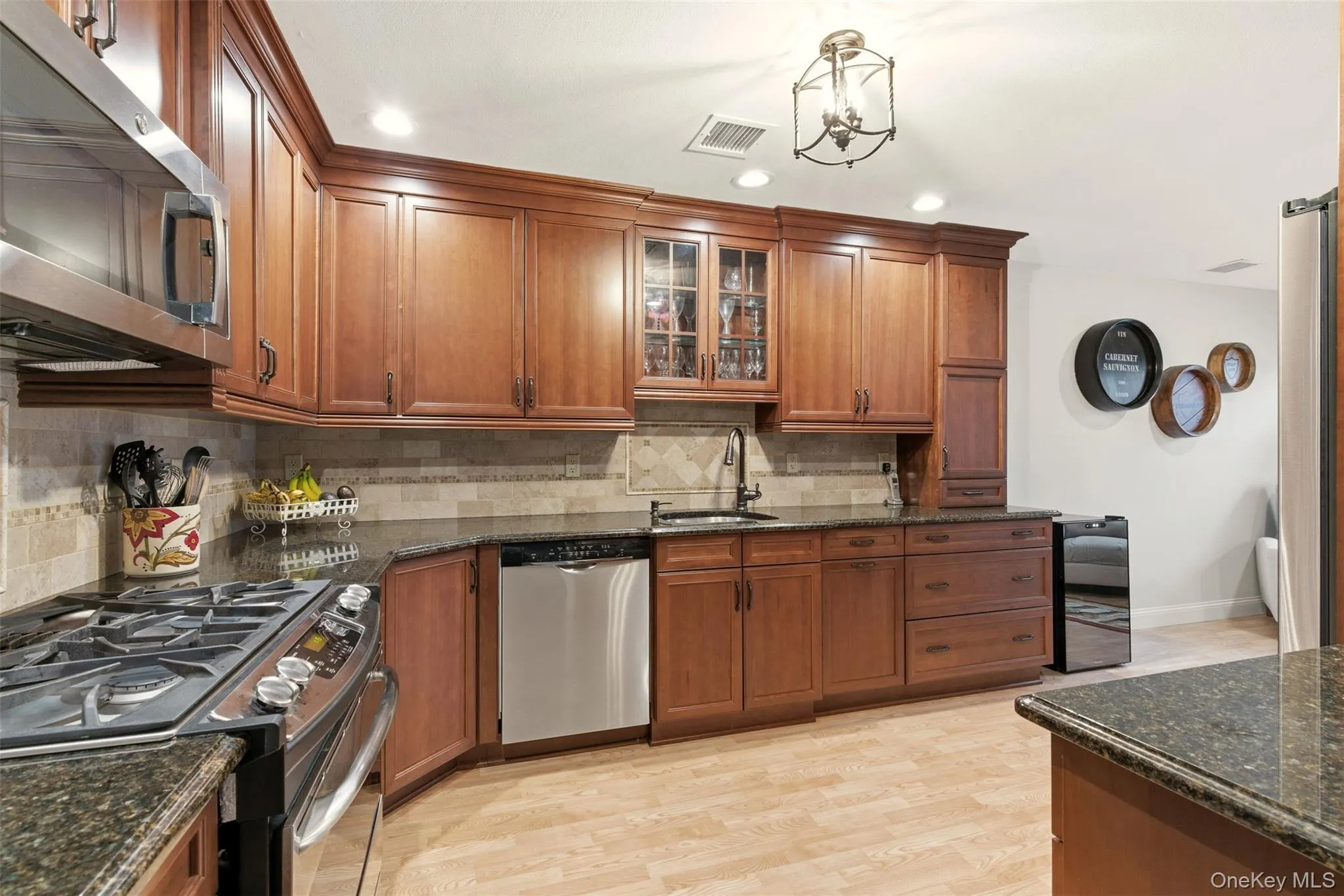 11 Indian Trace, Smithtown, NY, 3 Bedrooms Bedrooms, 6 Rooms Rooms,2 BathroomsBathrooms,Residential Lease,For Rent,Indian,0,989705 11 Indian Trace, Smithtown, NY, 3 Bedrooms Bedrooms, 6 Rooms Rooms,2 BathroomsBathrooms,Residential Lease,For Rent,Indian,0,989705