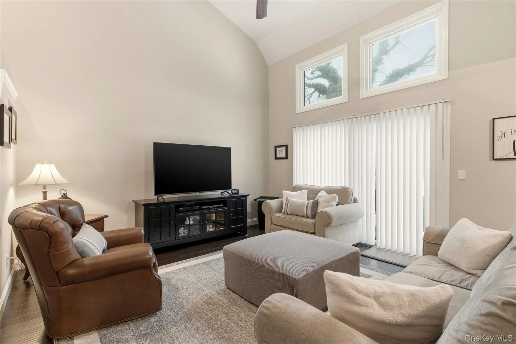 11 Indian Trace, Smithtown, NY, 3 Bedrooms Bedrooms, 6 Rooms Rooms,2 BathroomsBathrooms,Residential Lease,For Rent,Indian,0,989705 11 Indian Trace, Smithtown, NY, 3 Bedrooms Bedrooms, 6 Rooms Rooms,2 BathroomsBathrooms,Residential Lease,For Rent,Indian,0,989705