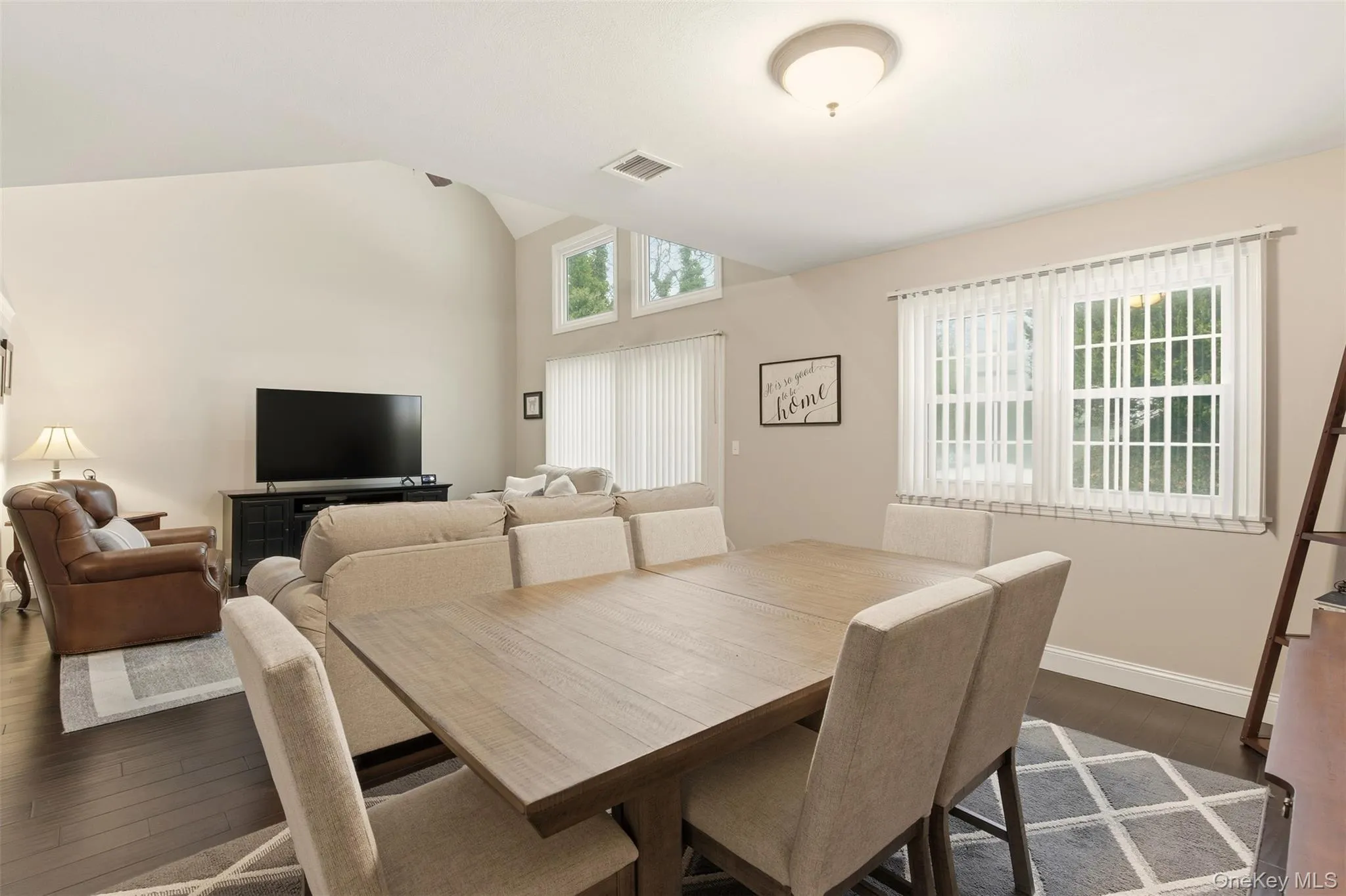 11 Indian Trace, Smithtown, NY, 3 Bedrooms Bedrooms, 6 Rooms Rooms,2 BathroomsBathrooms,Residential Lease,For Rent,Indian,0,989705 11 Indian Trace, Smithtown, NY, 3 Bedrooms Bedrooms, 6 Rooms Rooms,2 BathroomsBathrooms,Residential Lease,For Rent,Indian,0,989705