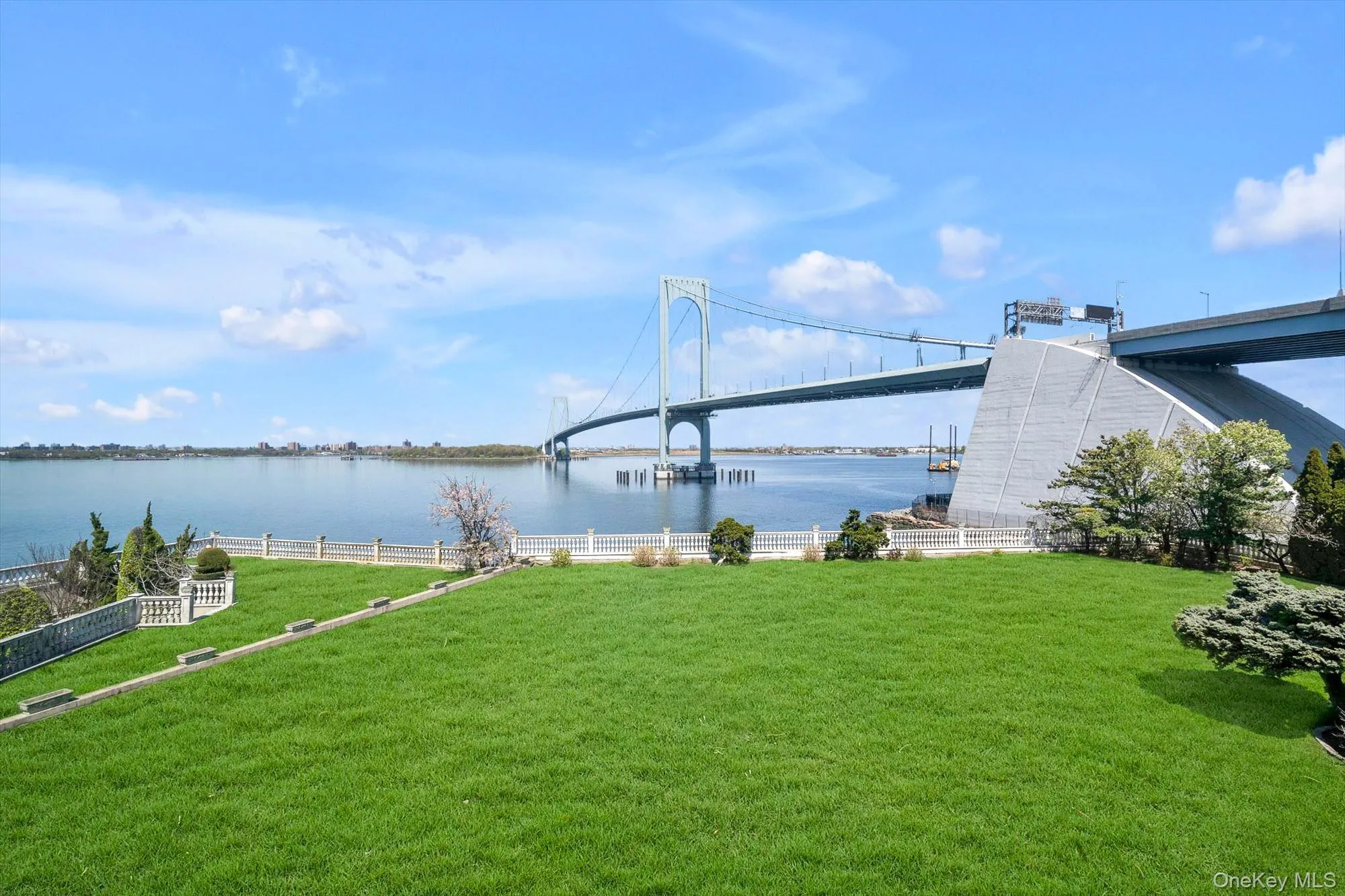 Backyard with 128 ft of Waterfront Backyard with 128 ft of Waterfront