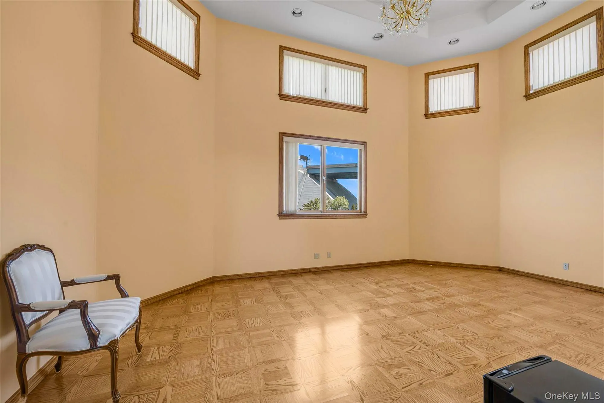 Bonus Room/For Gym, Closet/Office with 25Foot ceilings and Water and Bridge Views Bonus Room/For Gym, Closet/Office with 25Foot ceilings and Water and Bridge Views