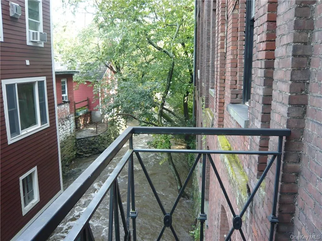 300 Ferdon Avenue, Orangetown, NY, 2 Bedrooms Bedrooms, 6 Rooms Rooms,1 BathroomBathrooms,Residential Lease,For Rent,Ferdon,0,989724 300 Ferdon Avenue, Orangetown, NY, 2 Bedrooms Bedrooms, 6 Rooms Rooms,1 BathroomBathrooms,Residential Lease,For Rent,Ferdon,0,989724
