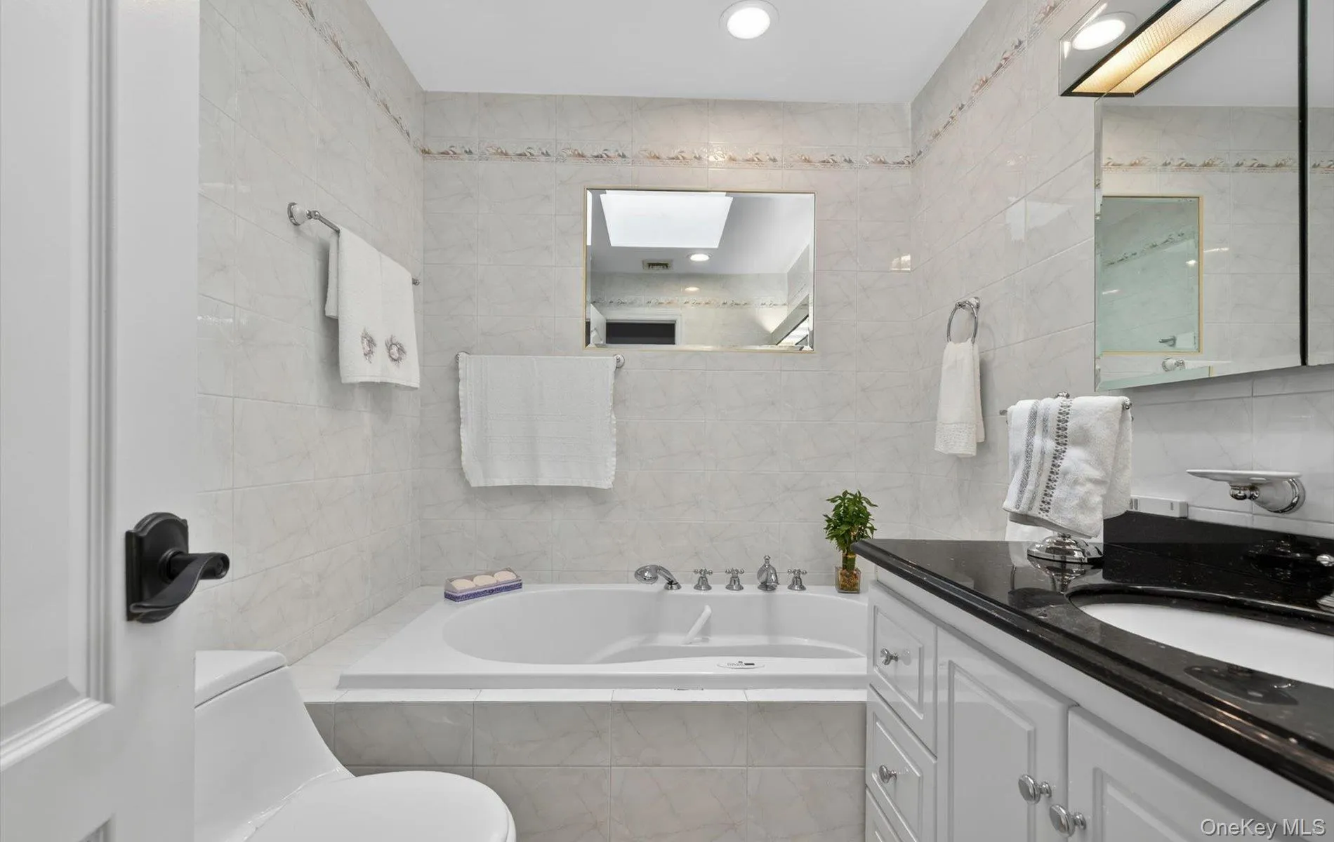 795 Herman Avenue, Hempstead, NY, 3 Bedrooms Bedrooms, 8 Rooms Rooms,1 BathroomBathrooms,Residential,For Rent,Herman,0,989725 795 Herman Avenue, Hempstead, NY, 3 Bedrooms Bedrooms, 8 Rooms Rooms,1 BathroomBathrooms,Residential,For Rent,Herman,0,989725