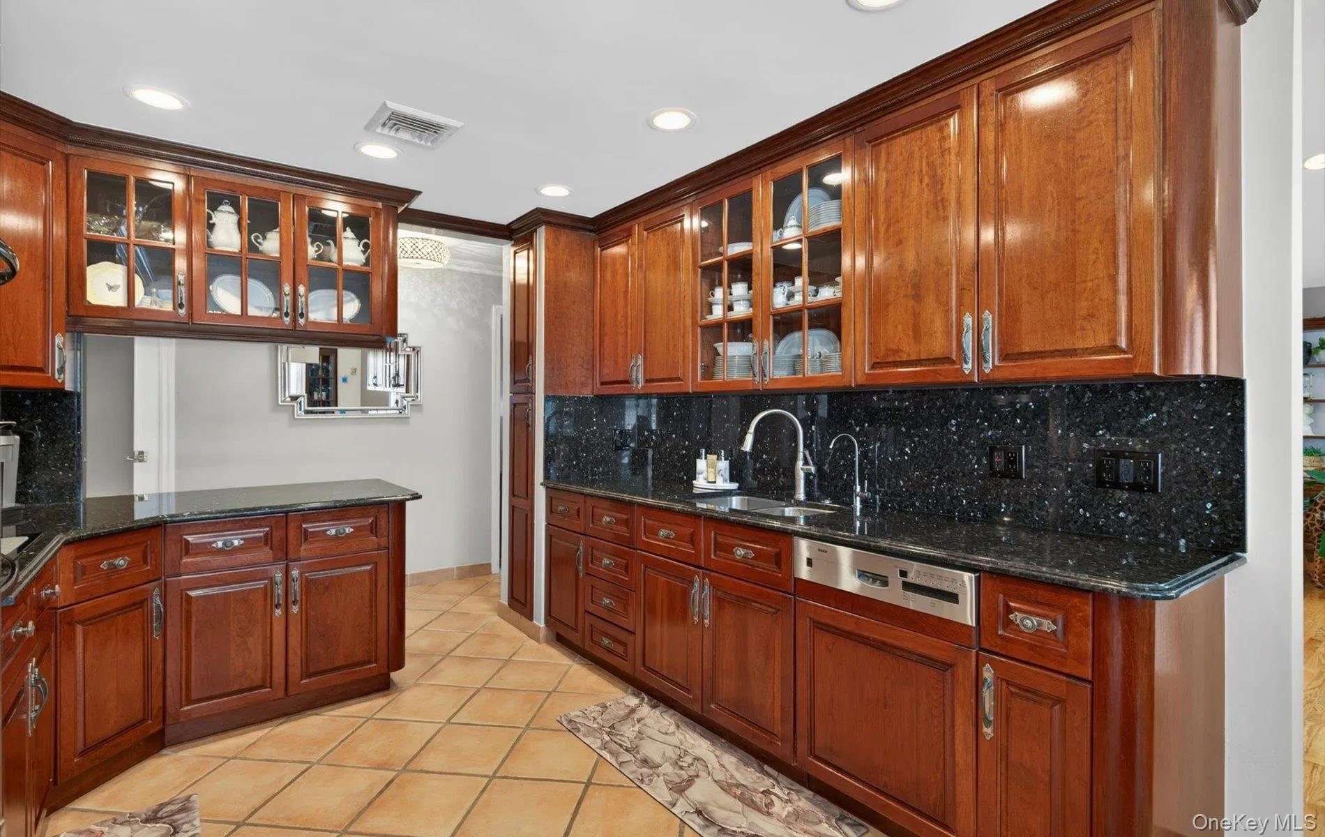 795 Herman Avenue, Hempstead, NY, 3 Bedrooms Bedrooms, 8 Rooms Rooms,1 BathroomBathrooms,Residential,For Rent,Herman,0,989725 795 Herman Avenue, Hempstead, NY, 3 Bedrooms Bedrooms, 8 Rooms Rooms,1 BathroomBathrooms,Residential,For Rent,Herman,0,989725