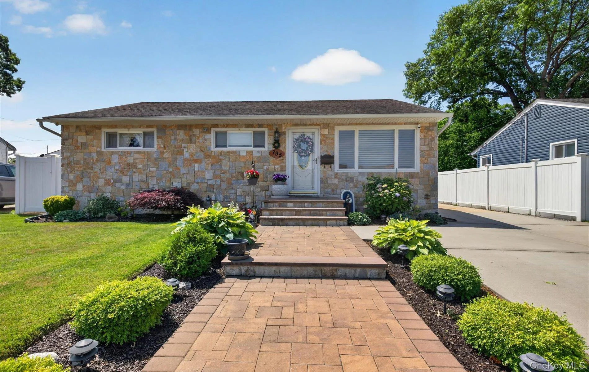 795 Herman Avenue, Hempstead, NY, 3 Bedrooms Bedrooms, 8 Rooms Rooms,1 BathroomBathrooms,Residential,For Rent,Herman,0,989725 795 Herman Avenue, Hempstead, NY, 3 Bedrooms Bedrooms, 8 Rooms Rooms,1 BathroomBathrooms,Residential,For Rent,Herman,0,989725