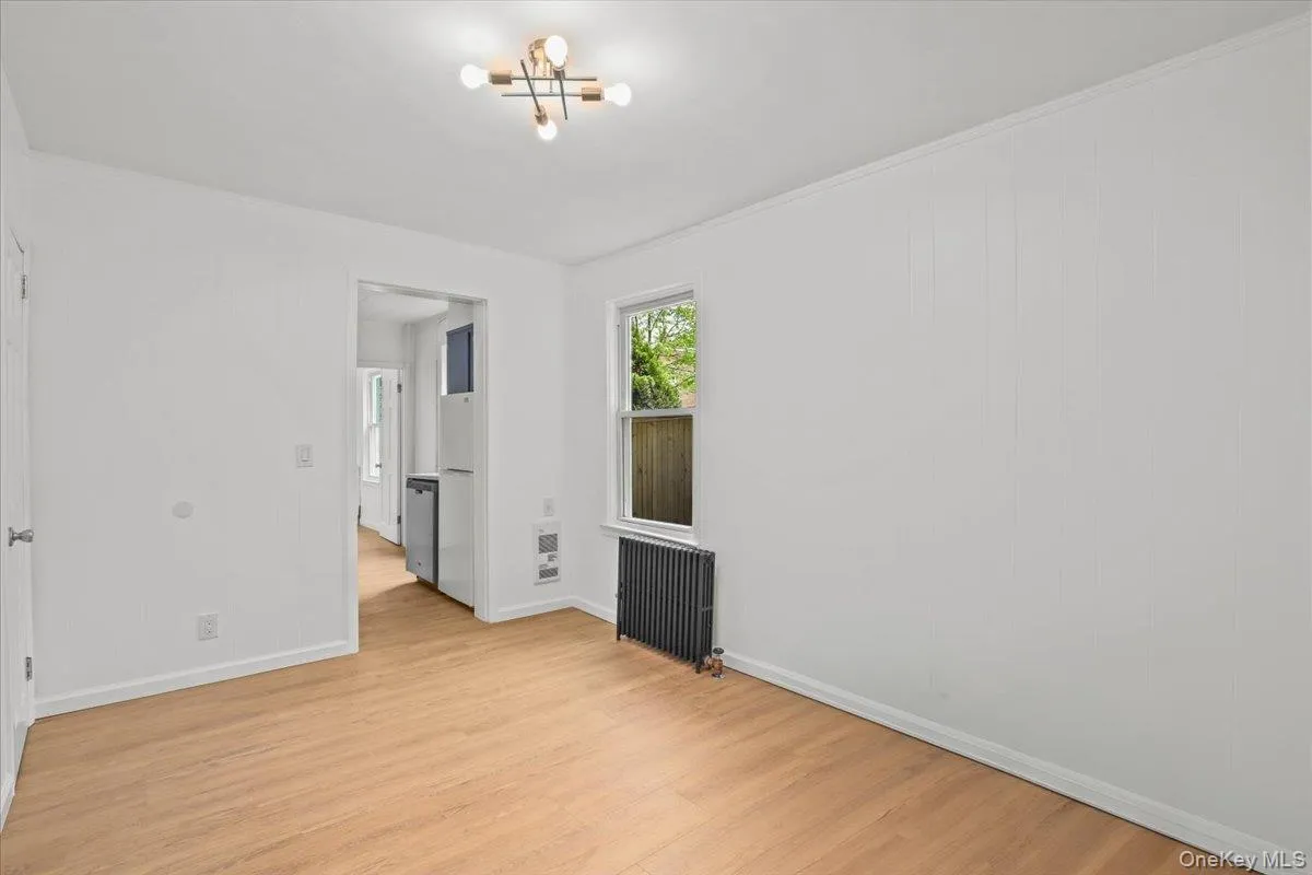 152 Summerfield Street, Eastchester, NY, 2 Bedrooms Bedrooms, 4 Rooms Rooms,1 BathroomBathrooms,Residential Lease,For Rent,Summerfield,0,989741 152 Summerfield Street, Eastchester, NY, 2 Bedrooms Bedrooms, 4 Rooms Rooms,1 BathroomBathrooms,Residential Lease,For Rent,Summerfield,0,989741