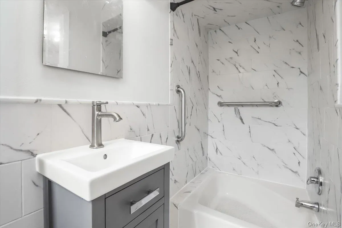 152 Summerfield Street, Eastchester, NY, 2 Bedrooms Bedrooms, 4 Rooms Rooms,1 BathroomBathrooms,Residential Lease,For Rent,Summerfield,0,989741 152 Summerfield Street, Eastchester, NY, 2 Bedrooms Bedrooms, 4 Rooms Rooms,1 BathroomBathrooms,Residential Lease,For Rent,Summerfield,0,989741