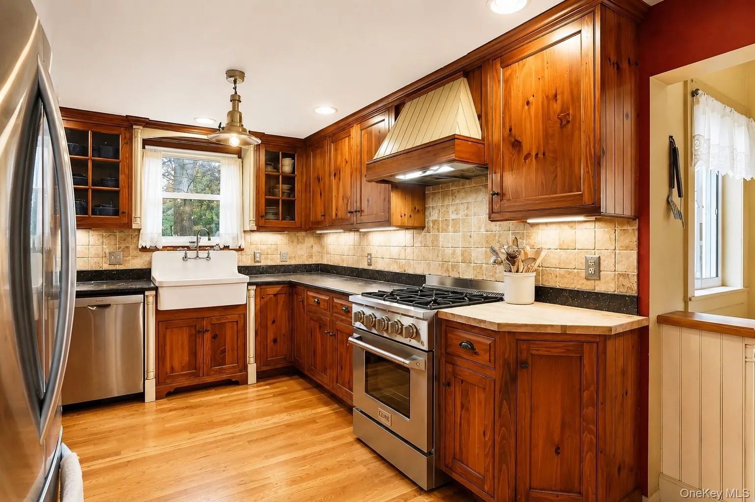 66 Summit Avenue, Woodbury, NY, 4 Bedrooms Bedrooms, 10 Rooms Rooms,3 BathroomsBathrooms,Residential,For Rent,Summit,0,989752 66 Summit Avenue, Woodbury, NY, 4 Bedrooms Bedrooms, 10 Rooms Rooms,3 BathroomsBathrooms,Residential,For Rent,Summit,0,989752
