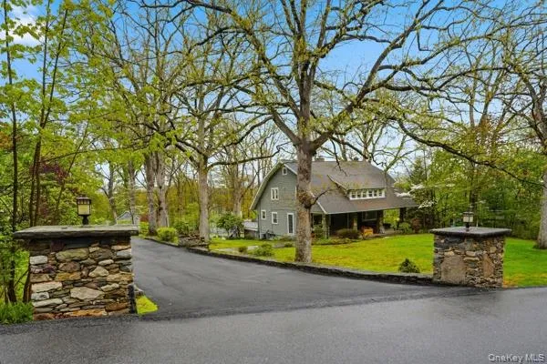 66 Summit Avenue, Woodbury, NY, 4 Bedrooms Bedrooms, 10 Rooms Rooms,3 BathroomsBathrooms,Residential,For Rent,Summit,0,989752 66 Summit Avenue, Woodbury, NY, 4 Bedrooms Bedrooms, 10 Rooms Rooms,3 BathroomsBathrooms,Residential,For Rent,Summit,0,989752