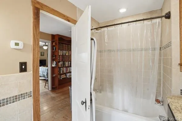 66 Summit Avenue, Woodbury, NY, 4 Bedrooms Bedrooms, 10 Rooms Rooms,3 BathroomsBathrooms,Residential,For Rent,Summit,0,989752 66 Summit Avenue, Woodbury, NY, 4 Bedrooms Bedrooms, 10 Rooms Rooms,3 BathroomsBathrooms,Residential,For Rent,Summit,0,989752