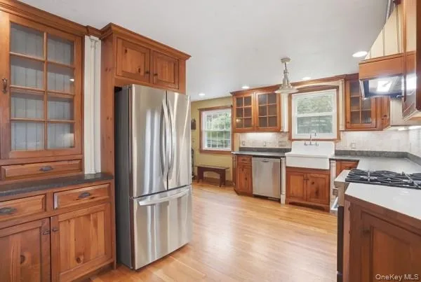66 Summit Avenue, Woodbury, NY, 4 Bedrooms Bedrooms, 10 Rooms Rooms,3 BathroomsBathrooms,Residential,For Rent,Summit,0,989752 66 Summit Avenue, Woodbury, NY, 4 Bedrooms Bedrooms, 10 Rooms Rooms,3 BathroomsBathrooms,Residential,For Rent,Summit,0,989752