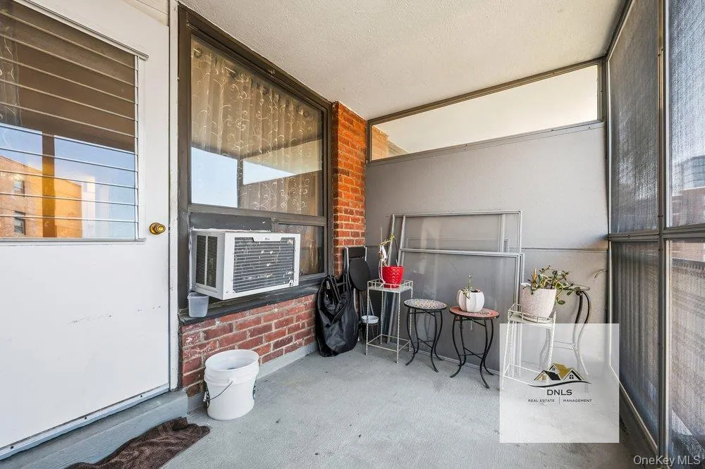 61-45 98th Street, New York, NY, 2 Bedrooms Bedrooms, 6 Rooms Rooms,1 BathroomBathrooms,Residential,For Rent,98th,0,989756 61-45 98th Street, New York, NY, 2 Bedrooms Bedrooms, 6 Rooms Rooms,1 BathroomBathrooms,Residential,For Rent,98th,0,989756
