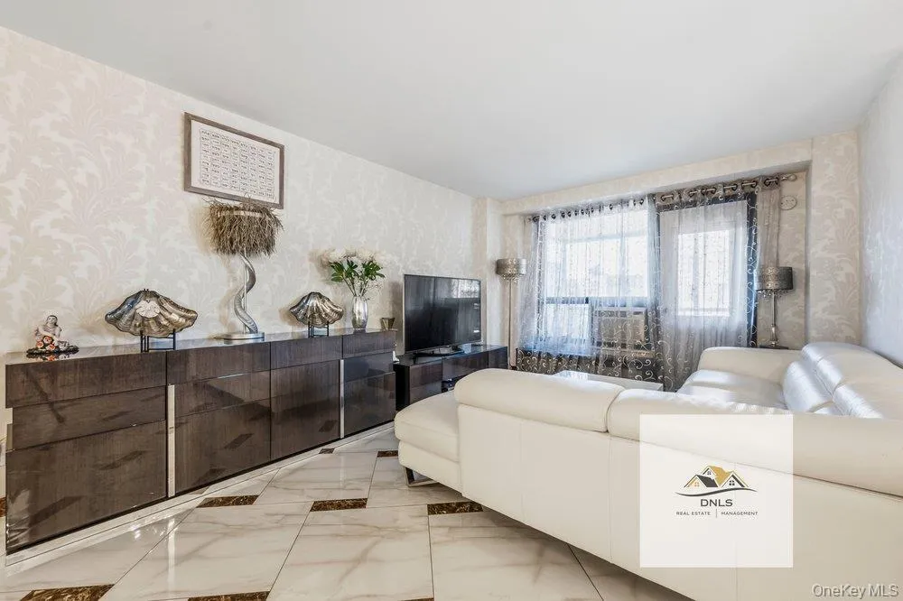61-45 98th Street, New York, NY, 2 Bedrooms Bedrooms, 6 Rooms Rooms,1 BathroomBathrooms,Residential,For Rent,98th,0,989756 61-45 98th Street, New York, NY, 2 Bedrooms Bedrooms, 6 Rooms Rooms,1 BathroomBathrooms,Residential,For Rent,98th,0,989756
