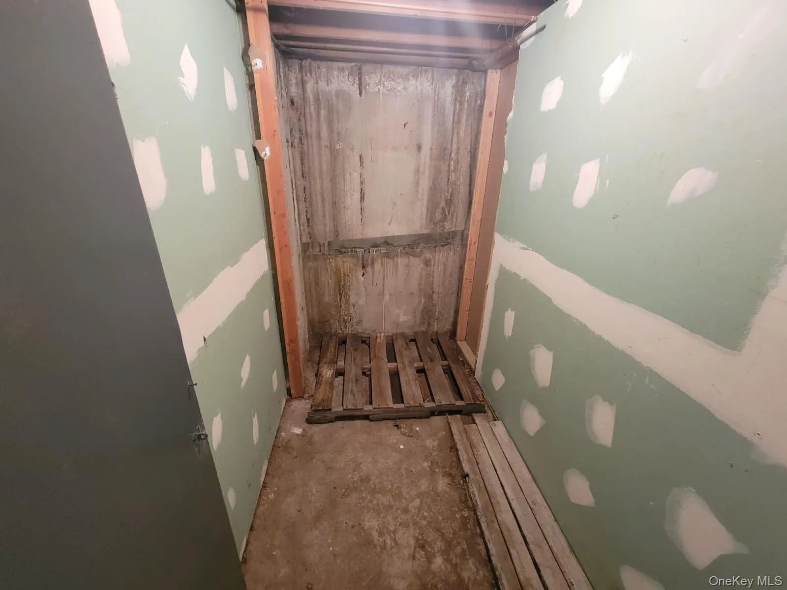 9 Charles Lane, Ramapo, NY, 3 Rooms Rooms,1 BathroomBathrooms,Residential Lease,For Rent,Charles,0,989779 9 Charles Lane, Ramapo, NY, 3 Rooms Rooms,1 BathroomBathrooms,Residential Lease,For Rent,Charles,0,989779