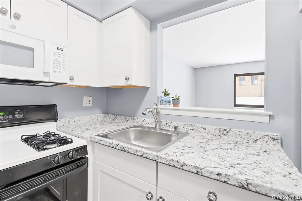 9 Charles Lane, Ramapo, NY, 3 Rooms Rooms,1 BathroomBathrooms,Residential Lease,For Rent,Charles,0,989779 9 Charles Lane, Ramapo, NY, 3 Rooms Rooms,1 BathroomBathrooms,Residential Lease,For Rent,Charles,0,989779