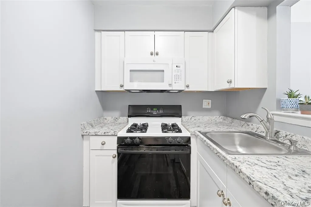 9 Charles Lane, Ramapo, NY, 3 Rooms Rooms,1 BathroomBathrooms,Residential Lease,For Rent,Charles,0,989779 9 Charles Lane, Ramapo, NY, 3 Rooms Rooms,1 BathroomBathrooms,Residential Lease,For Rent,Charles,0,989779