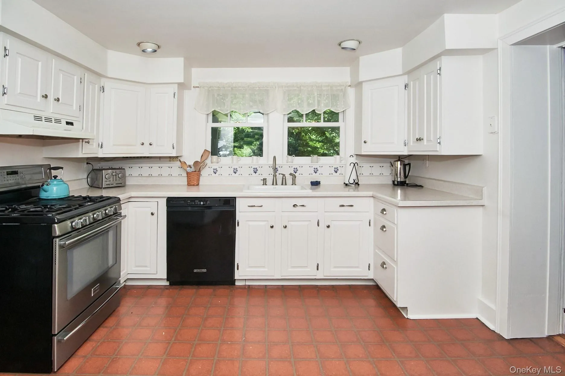 9 Iron Forge Road, Warwick (town), NY, 3 Bedrooms Bedrooms, 9 Rooms Rooms,2 BathroomsBathrooms,Residential Lease,For Rent,Iron Forge,0,989780 9 Iron Forge Road, Warwick (town), NY, 3 Bedrooms Bedrooms, 9 Rooms Rooms,2 BathroomsBathrooms,Residential Lease,For Rent,Iron Forge,0,989780