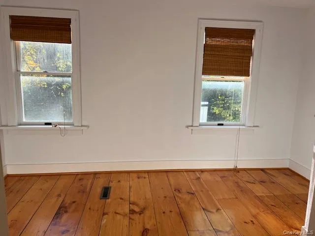 9 Iron Forge Road, Warwick (town), NY, 3 Bedrooms Bedrooms, 9 Rooms Rooms,2 BathroomsBathrooms,Residential Lease,For Rent,Iron Forge,0,989780 9 Iron Forge Road, Warwick (town), NY, 3 Bedrooms Bedrooms, 9 Rooms Rooms,2 BathroomsBathrooms,Residential Lease,For Rent,Iron Forge,0,989780