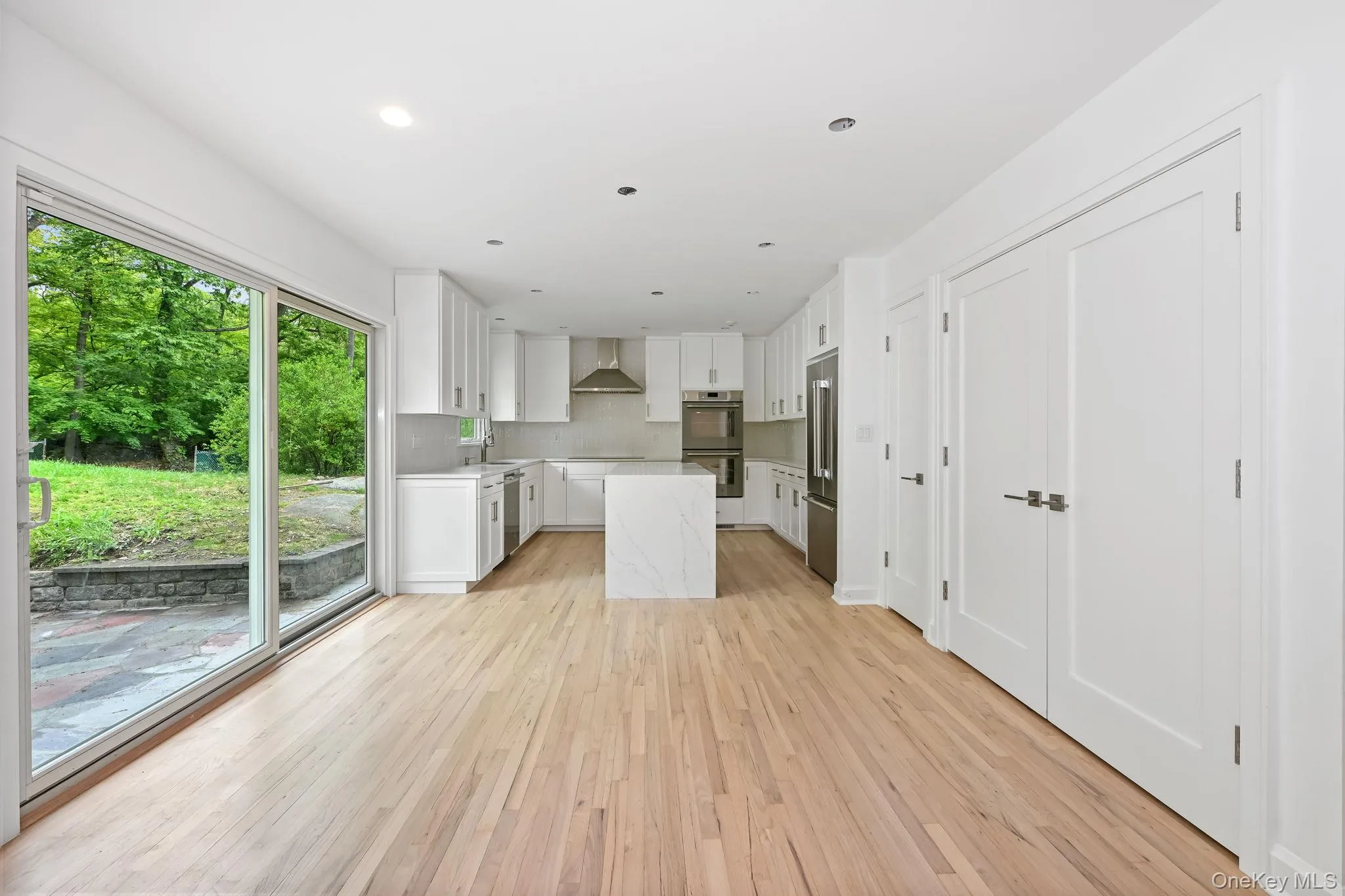 24 Country Road, Mamaroneck, NY, 5 Bedrooms Bedrooms, 10 Rooms Rooms,4 BathroomsBathrooms,Residential,For Rent,Country,0,989783 24 Country Road, Mamaroneck, NY, 5 Bedrooms Bedrooms, 10 Rooms Rooms,4 BathroomsBathrooms,Residential,For Rent,Country,0,989783