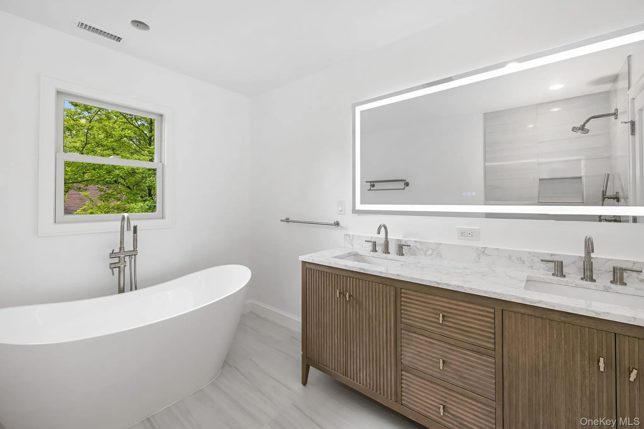 24 Country Road, Mamaroneck, NY, 5 Bedrooms Bedrooms, 10 Rooms Rooms,4 BathroomsBathrooms,Residential,For Rent,Country,0,989783 24 Country Road, Mamaroneck, NY, 5 Bedrooms Bedrooms, 10 Rooms Rooms,4 BathroomsBathrooms,Residential,For Rent,Country,0,989783