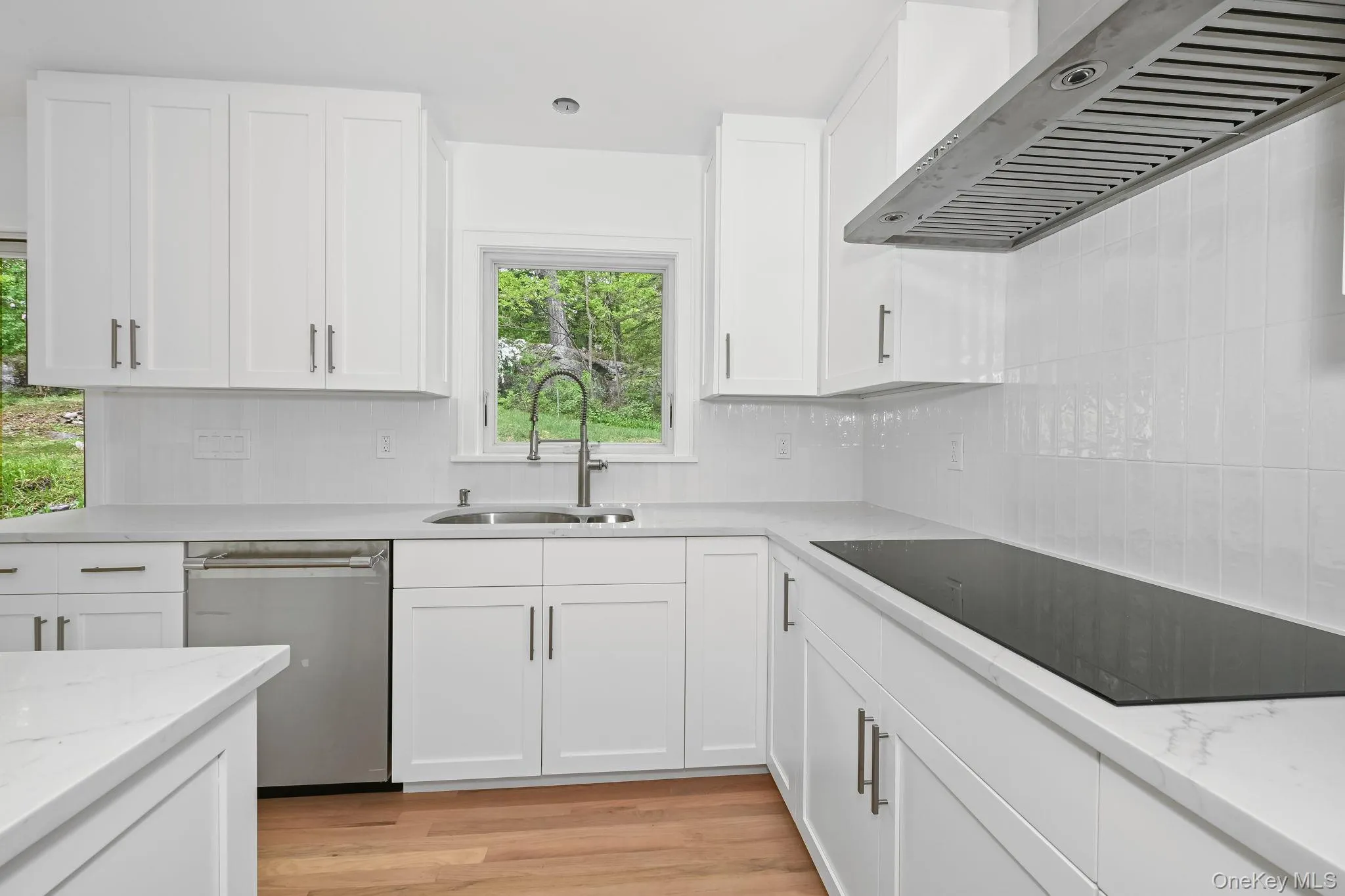 24 Country Road, Mamaroneck, NY, 5 Bedrooms Bedrooms, 10 Rooms Rooms,4 BathroomsBathrooms,Residential,For Rent,Country,0,989783 24 Country Road, Mamaroneck, NY, 5 Bedrooms Bedrooms, 10 Rooms Rooms,4 BathroomsBathrooms,Residential,For Rent,Country,0,989783