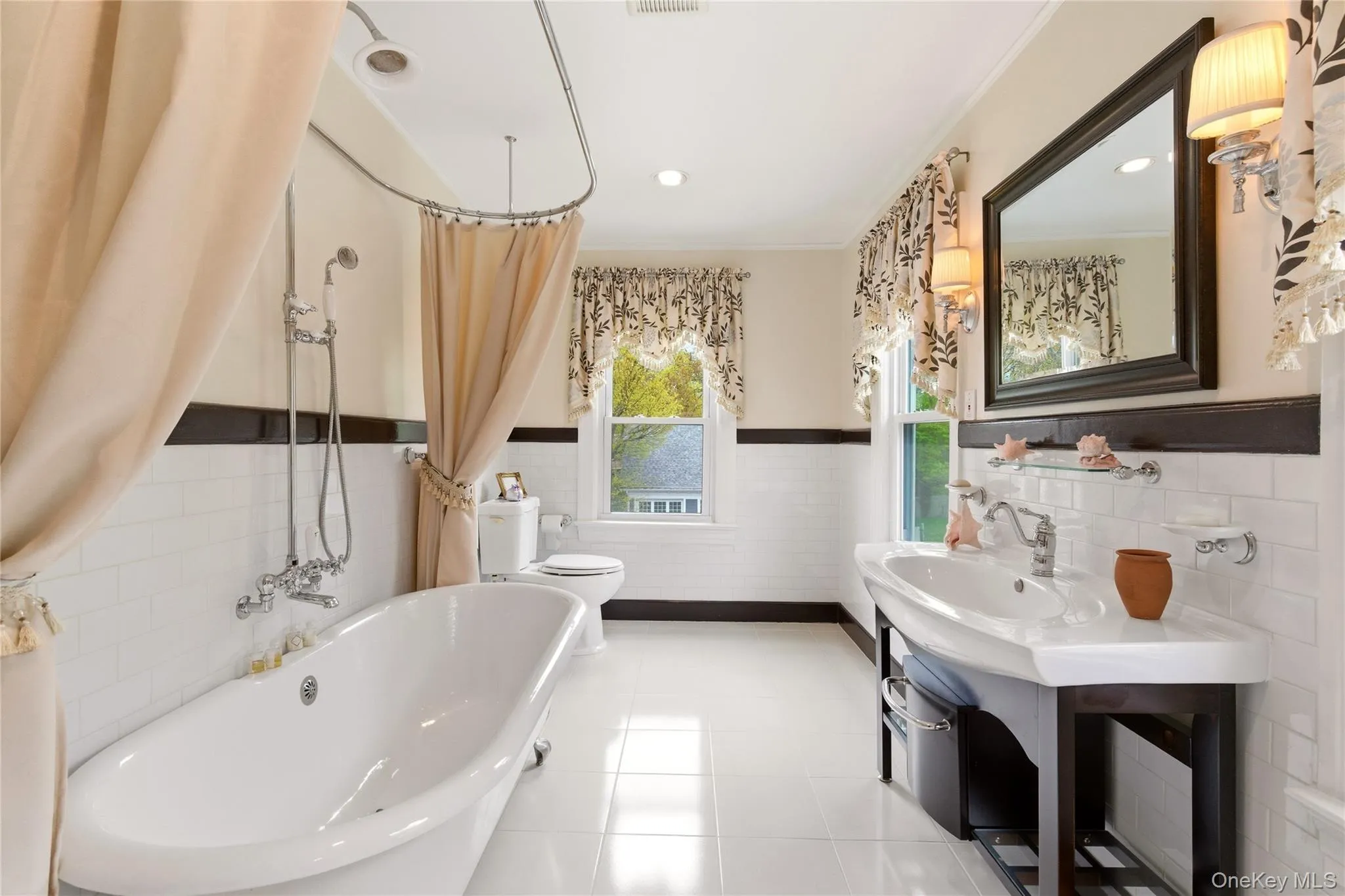 89 Duck Pond Road, Glen Cove, NY, 6 Bedrooms Bedrooms, 11 Rooms Rooms,4 BathroomsBathrooms,Residential,For Rent,Duck Pond,0,989807 89 Duck Pond Road, Glen Cove, NY, 6 Bedrooms Bedrooms, 11 Rooms Rooms,4 BathroomsBathrooms,Residential,For Rent,Duck Pond,0,989807