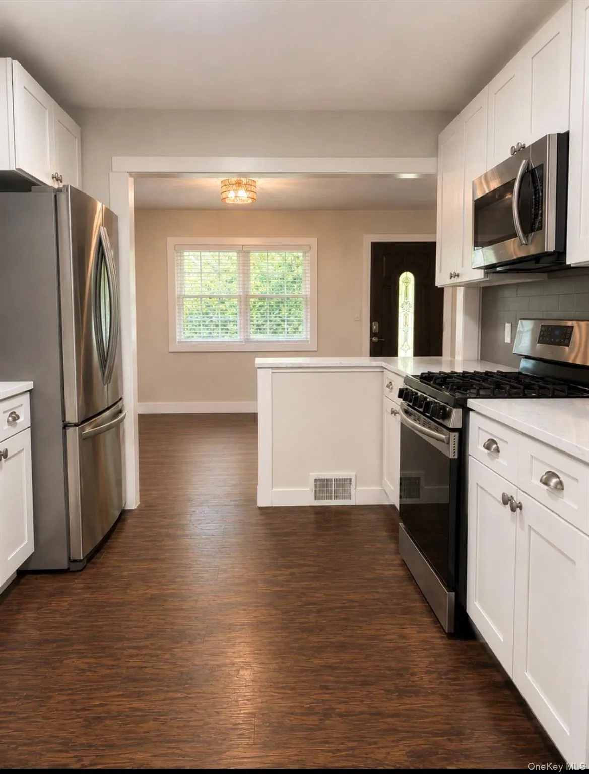 Kitchen connected between dining room and livingroom Kitchen connected between dining room and livingroom