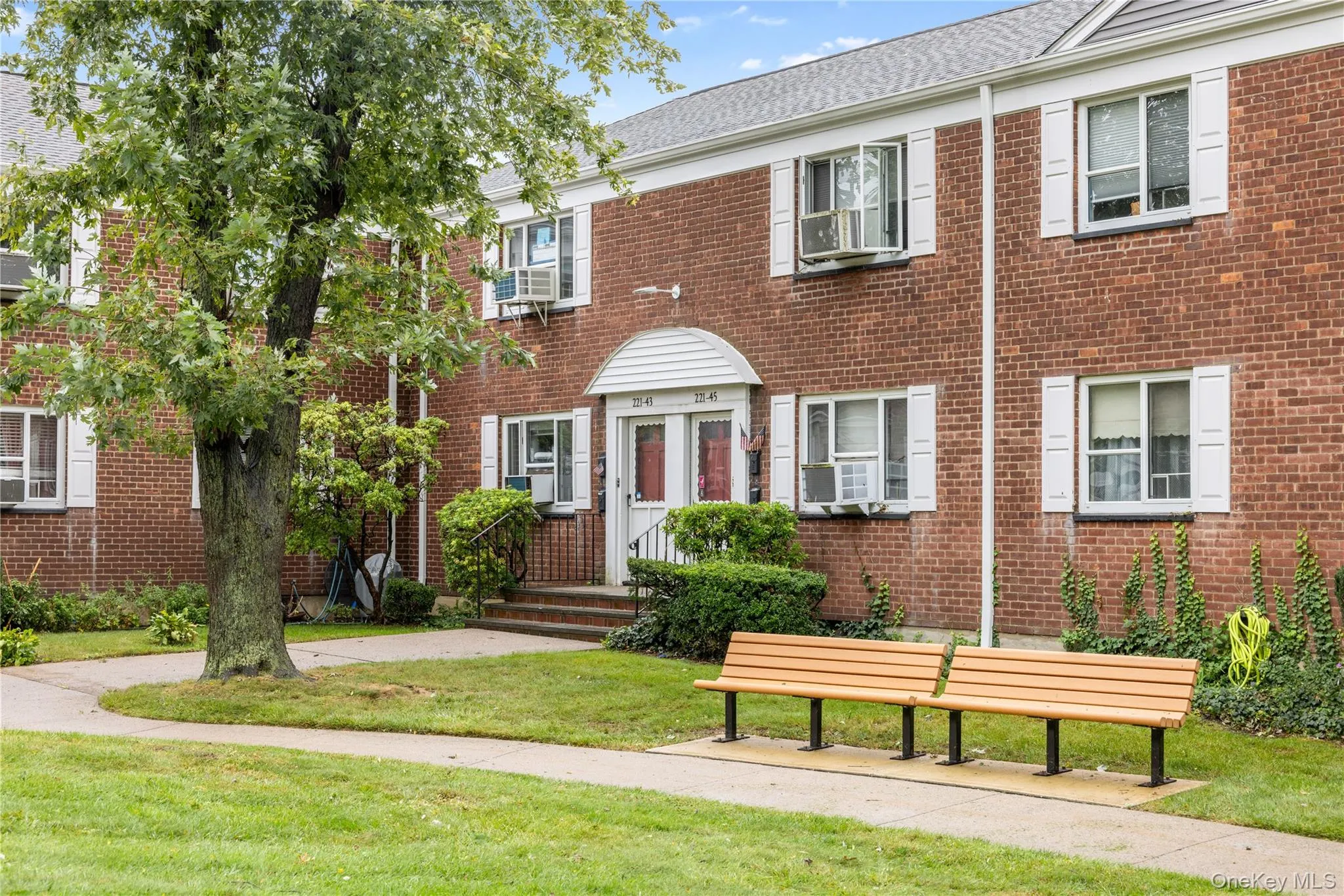 221-43 Manor Road, New York, NY, 2 Bedrooms Bedrooms, 4 Rooms Rooms,1 BathroomBathrooms,Residential,For Rent,Manor,0,989852 221-43 Manor Road, New York, NY, 2 Bedrooms Bedrooms, 4 Rooms Rooms,1 BathroomBathrooms,Residential,For Rent,Manor,0,989852