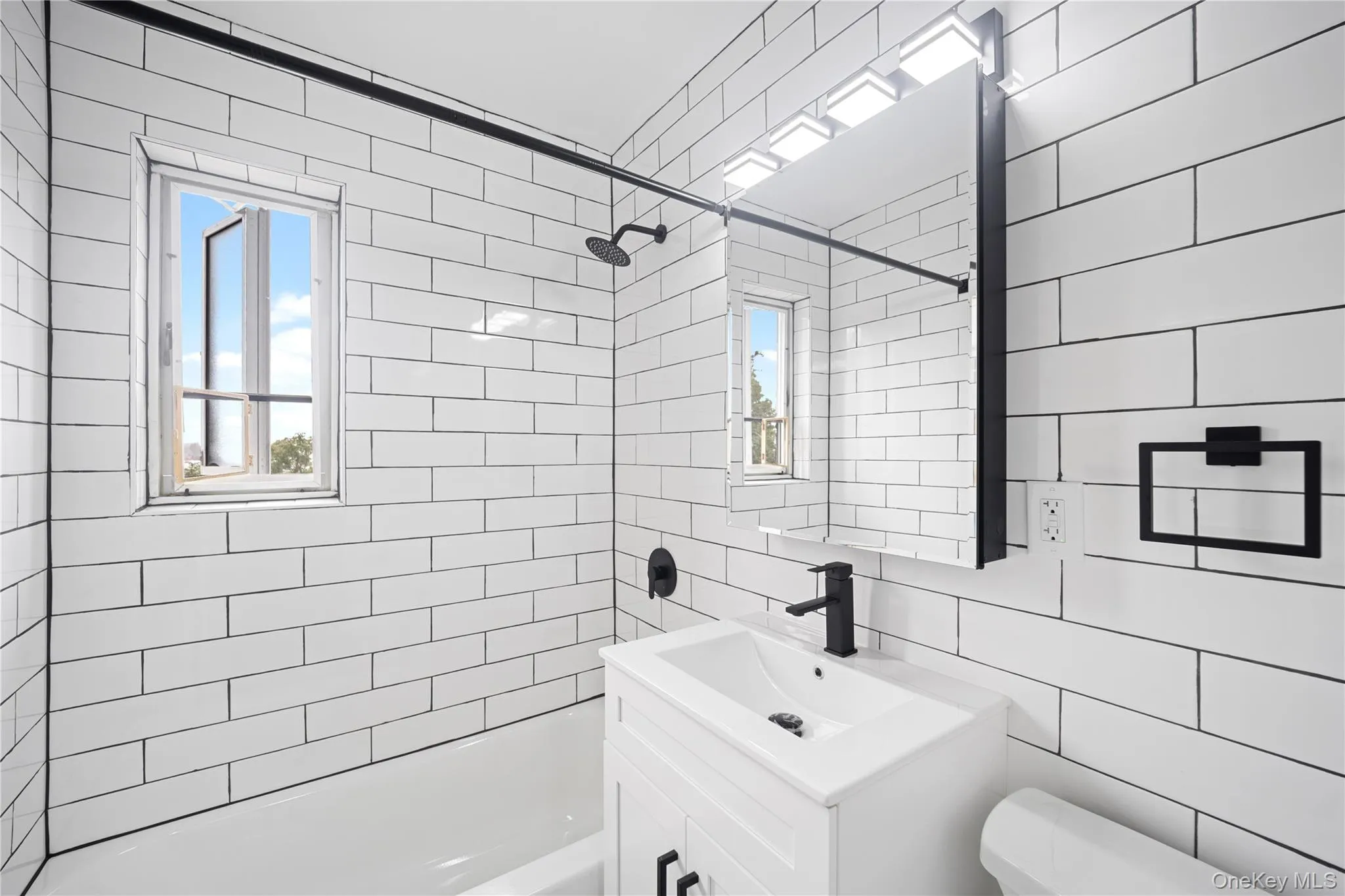 221-43 Manor Road, New York, NY, 2 Bedrooms Bedrooms, 4 Rooms Rooms,1 BathroomBathrooms,Residential,For Rent,Manor,0,989852 221-43 Manor Road, New York, NY, 2 Bedrooms Bedrooms, 4 Rooms Rooms,1 BathroomBathrooms,Residential,For Rent,Manor,0,989852