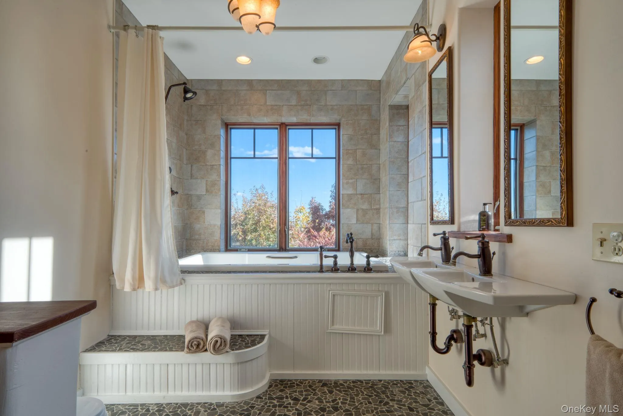 21 Ori's View Drive, Saugerties, NY, 4 Bedrooms Bedrooms, 12 Rooms Rooms,5 BathroomsBathrooms,Residential,For Rent,Ori's View,0,989855 21 Ori's View Drive, Saugerties, NY, 4 Bedrooms Bedrooms, 12 Rooms Rooms,5 BathroomsBathrooms,Residential,For Rent,Ori's View,0,989855