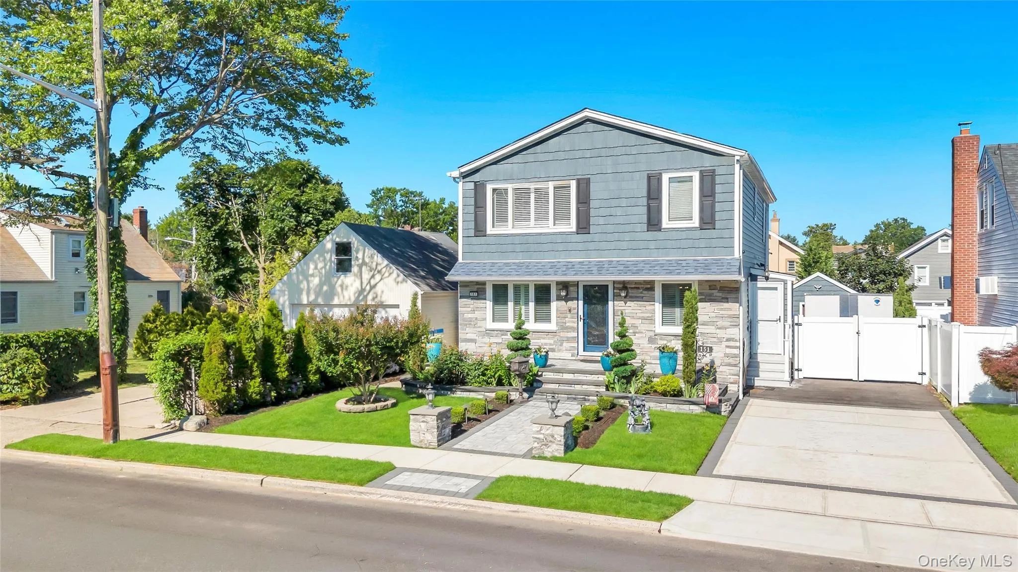 151 Poppy Avenue, Hempstead, NY, 4 Bedrooms Bedrooms, 13 Rooms Rooms,4 BathroomsBathrooms,Residential,For Rent,Poppy,0,989856 151 Poppy Avenue, Hempstead, NY, 4 Bedrooms Bedrooms, 13 Rooms Rooms,4 BathroomsBathrooms,Residential,For Rent,Poppy,0,989856