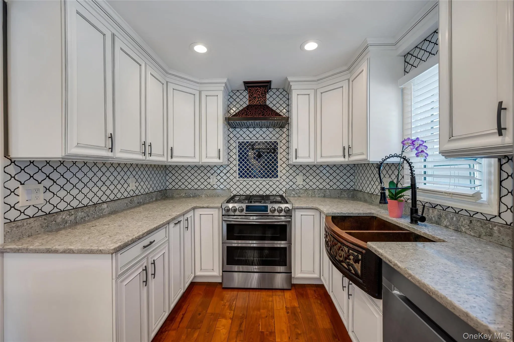 151 Poppy Avenue, Hempstead, NY, 4 Bedrooms Bedrooms, 13 Rooms Rooms,4 BathroomsBathrooms,Residential,For Rent,Poppy,0,989856 151 Poppy Avenue, Hempstead, NY, 4 Bedrooms Bedrooms, 13 Rooms Rooms,4 BathroomsBathrooms,Residential,For Rent,Poppy,0,989856