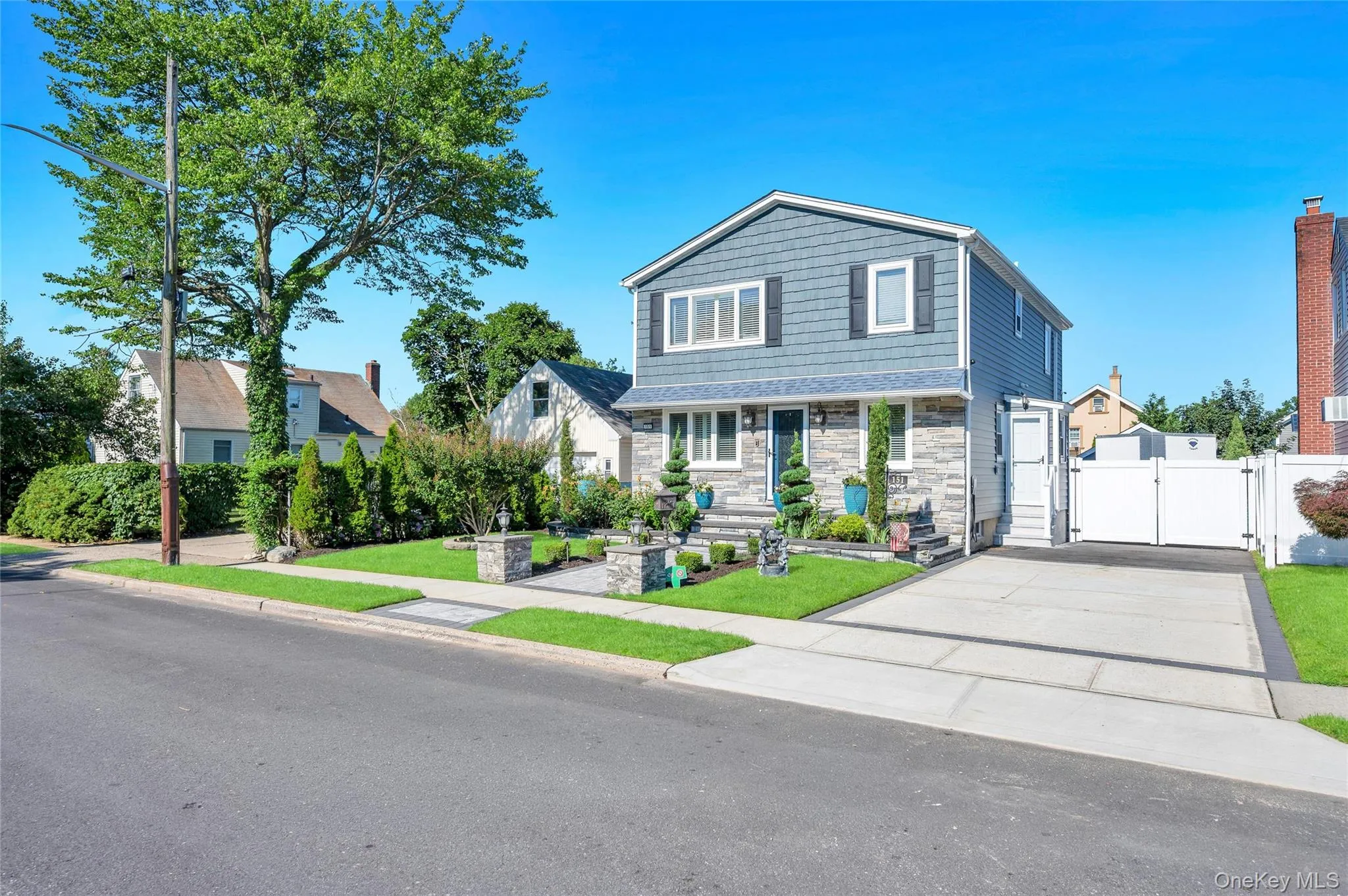 151 Poppy Avenue, Hempstead, NY, 4 Bedrooms Bedrooms, 13 Rooms Rooms,4 BathroomsBathrooms,Residential,For Rent,Poppy,0,989856 151 Poppy Avenue, Hempstead, NY, 4 Bedrooms Bedrooms, 13 Rooms Rooms,4 BathroomsBathrooms,Residential,For Rent,Poppy,0,989856