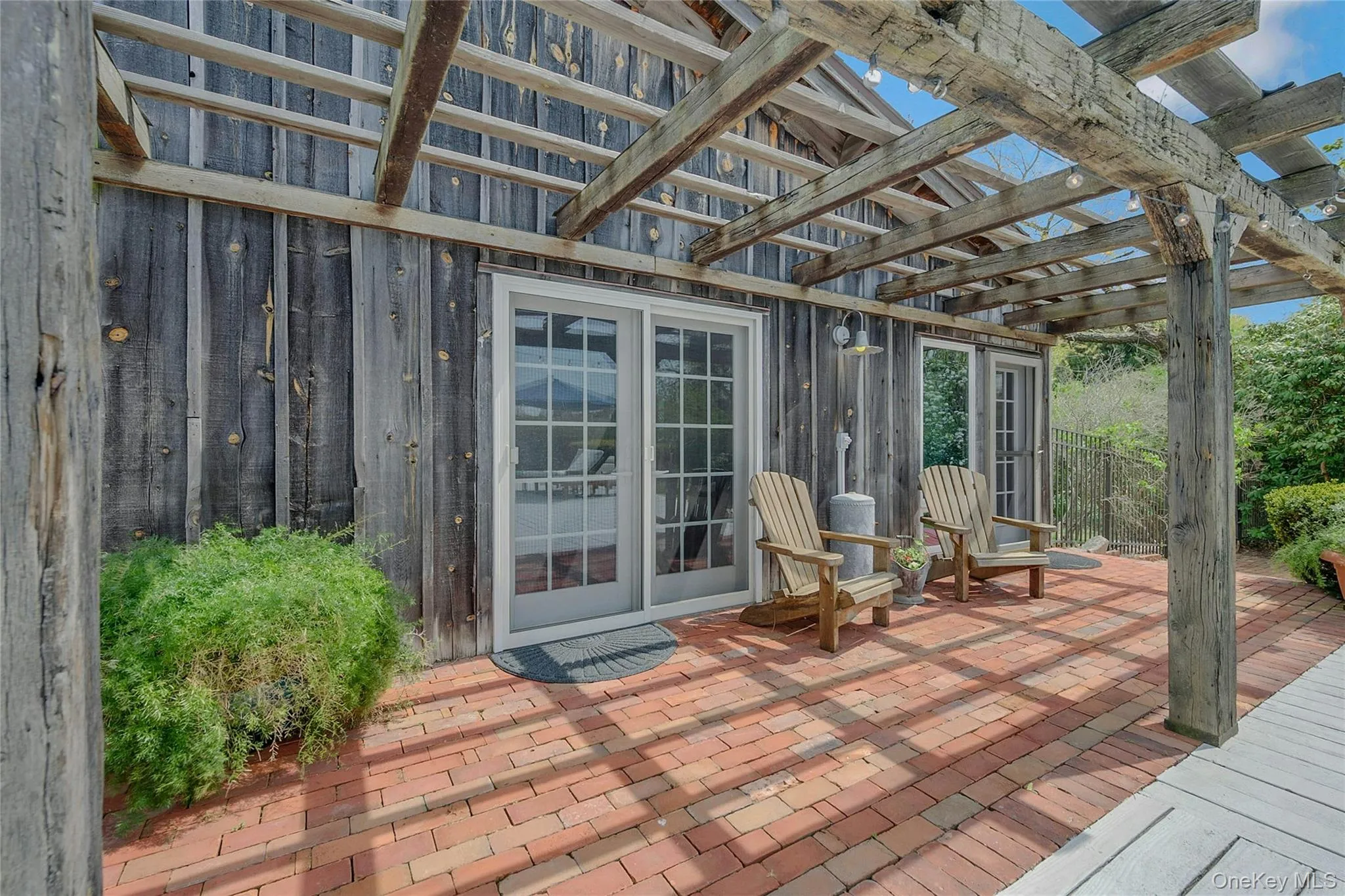 5a/5b Jessup Lane, Southampton, New York 11959